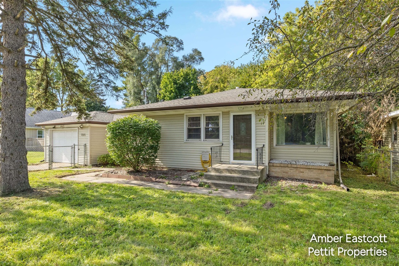 Single family home for sale at 1305 Ball Ave, Grand Rapids, MI 49505 | MLS# 70563213
