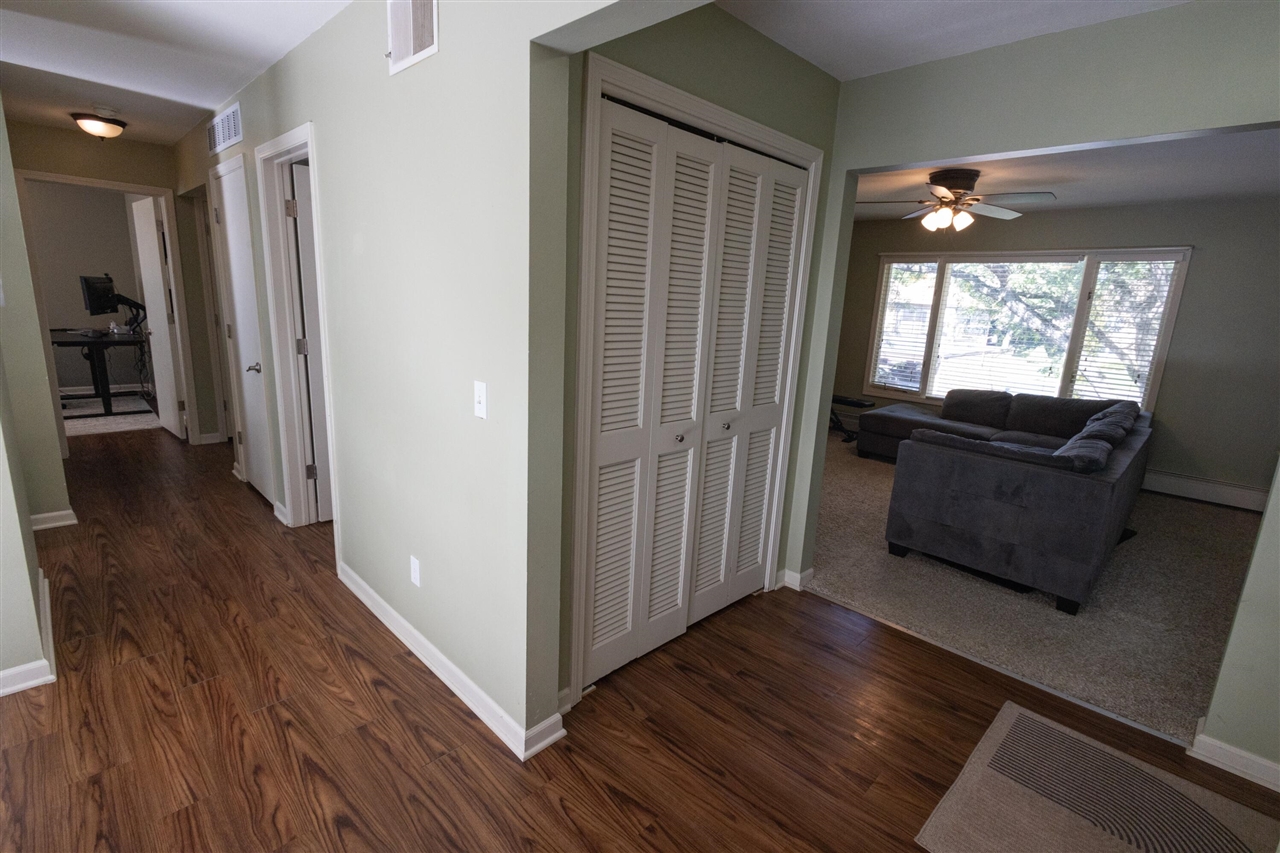 Listing Photo 4 - Condo for sale in building located at 454 Barkwood Ct, Grand Rapids, MI 49534