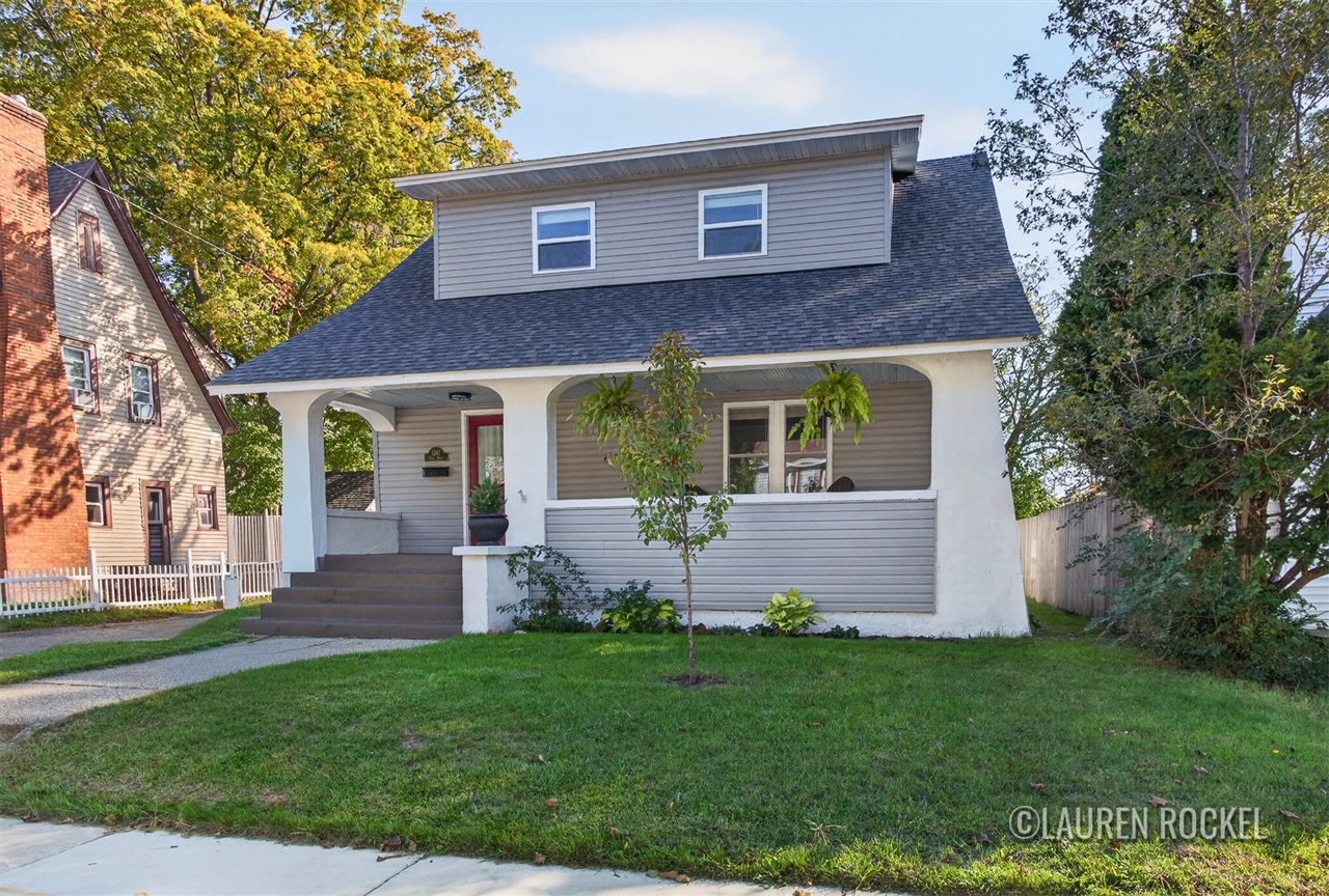 Photo 1 of Single family home for sale at 1242 Fisk Rd, Grand Rapids, MI 49506 | MLS# 70563366 | Listing updated on 2026-10-08