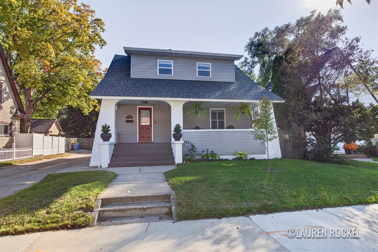 Photo 2 of Single family home for sale at 1242 Fisk Rd, Grand Rapids, MI 49506 | MLS# 70563366 | Listing updated on 2026-10-08