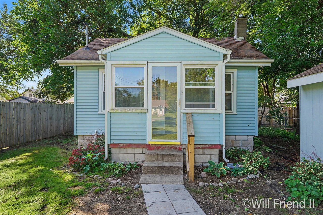 Photo 1 of Single family home for sale at 36 34th Street, Grand Rapids, MI 49548 | MLS# 70563417 | Listing updated on 2026-10-08