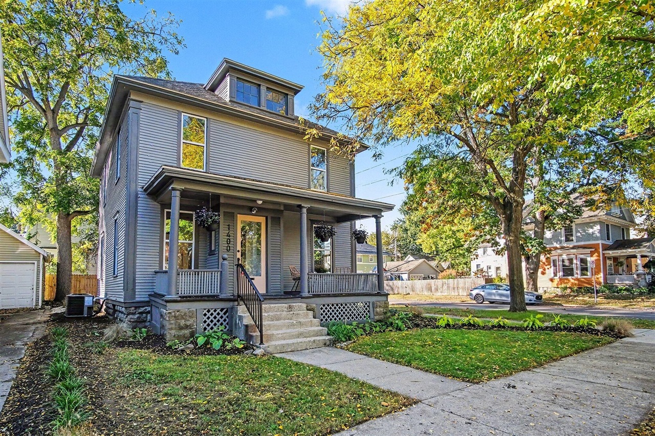 Single family home for sale at 1400 Bemis St, Grand Rapids, MI 49506 | MLS# 70563496