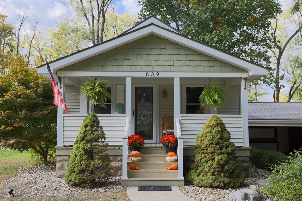Photo 2 of Single family home for sale at 839 Paw Dr, Holland, MI 49423 | MLS# 70564807 | Listing updated on 2026-10-20