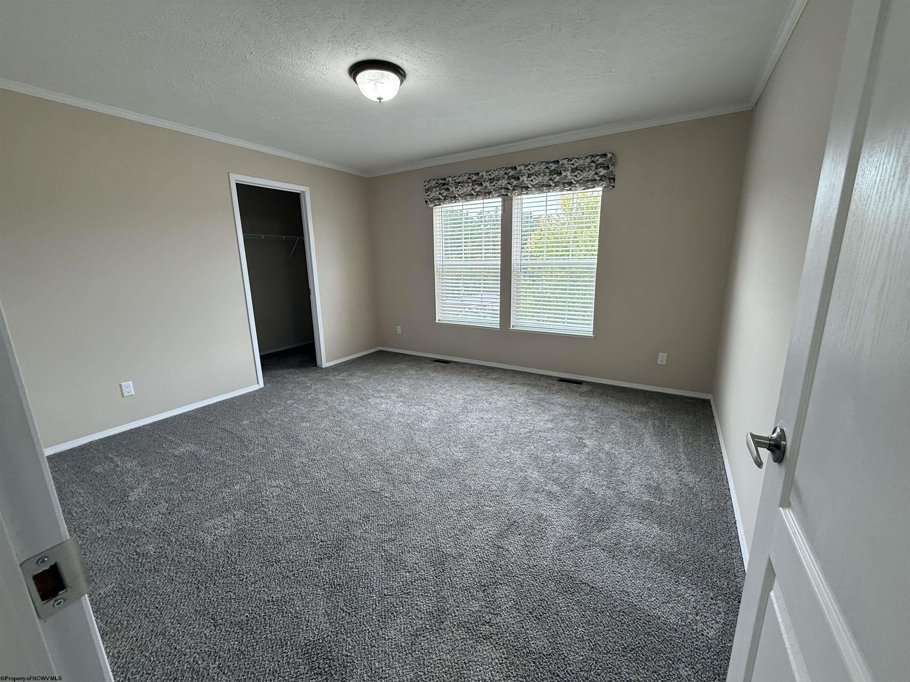 Gallery Image 19