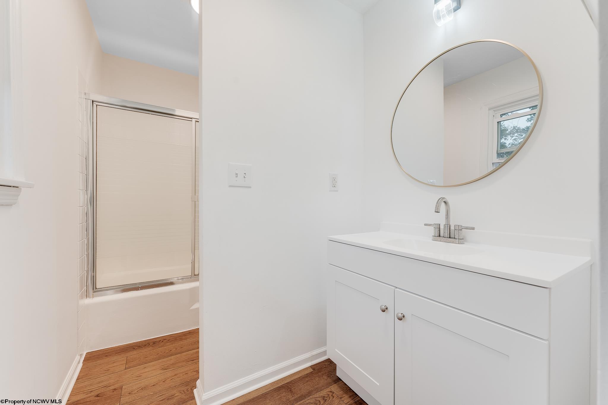 Gallery Image 18