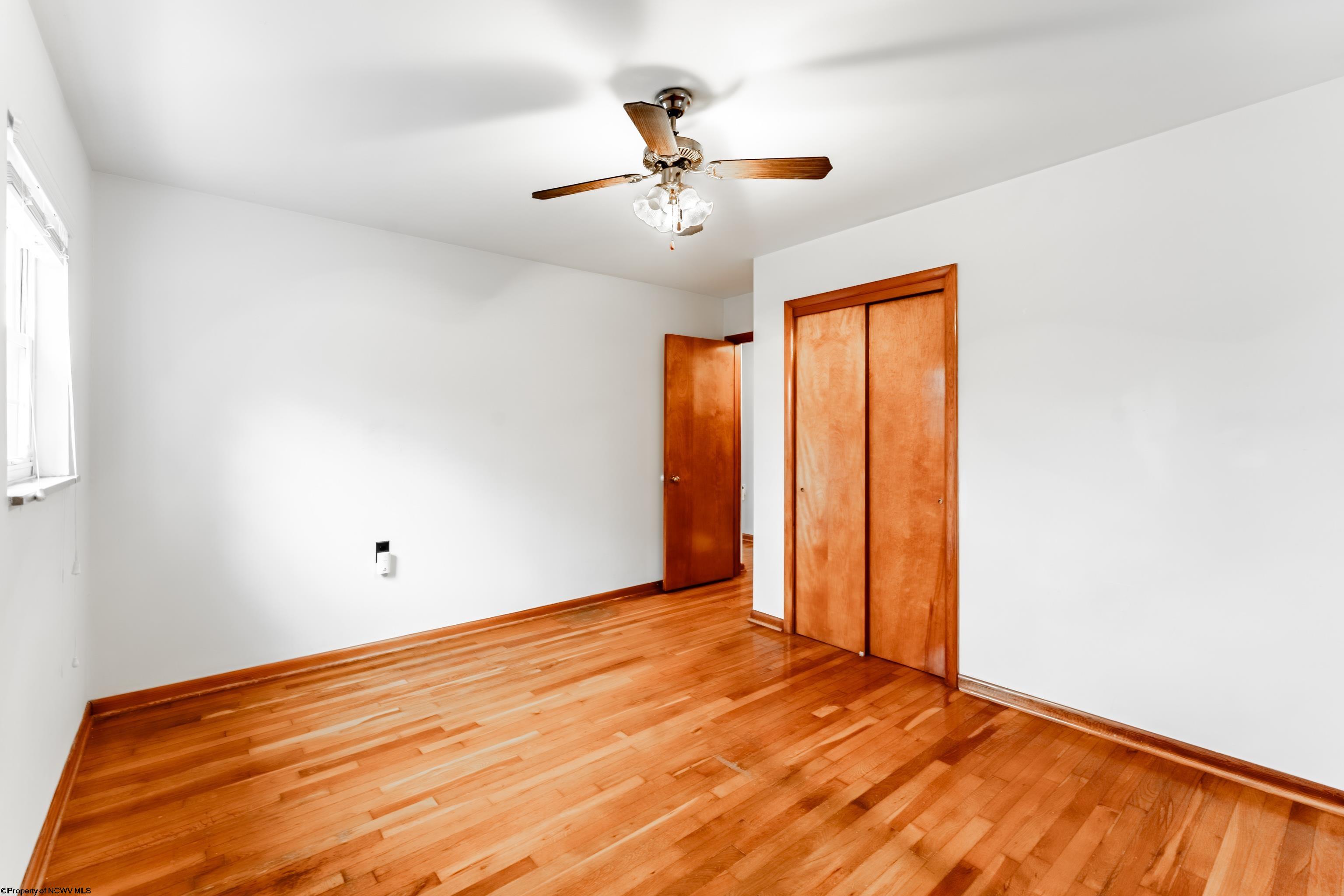 Gallery Image 16