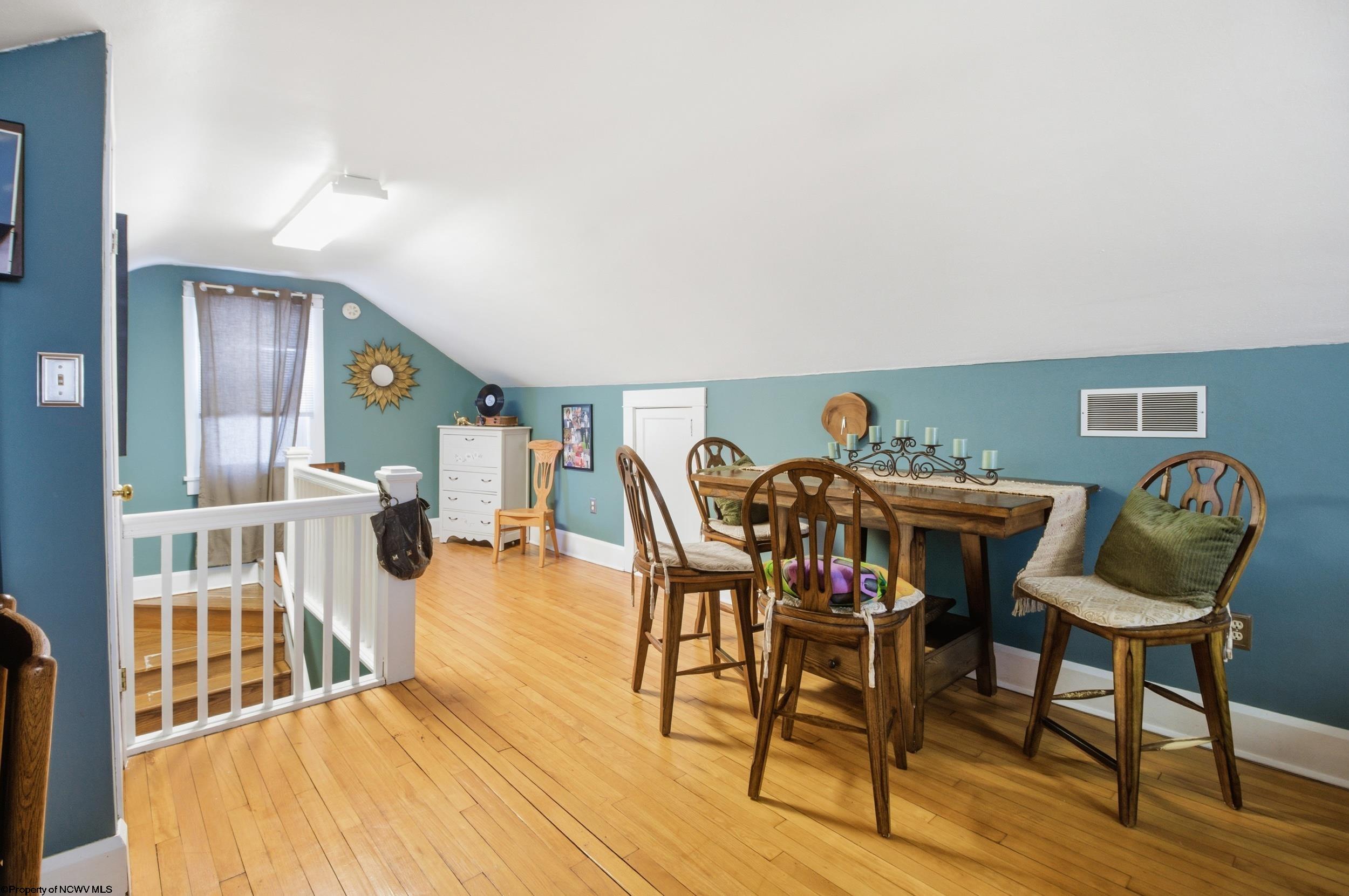 Gallery Image 17
