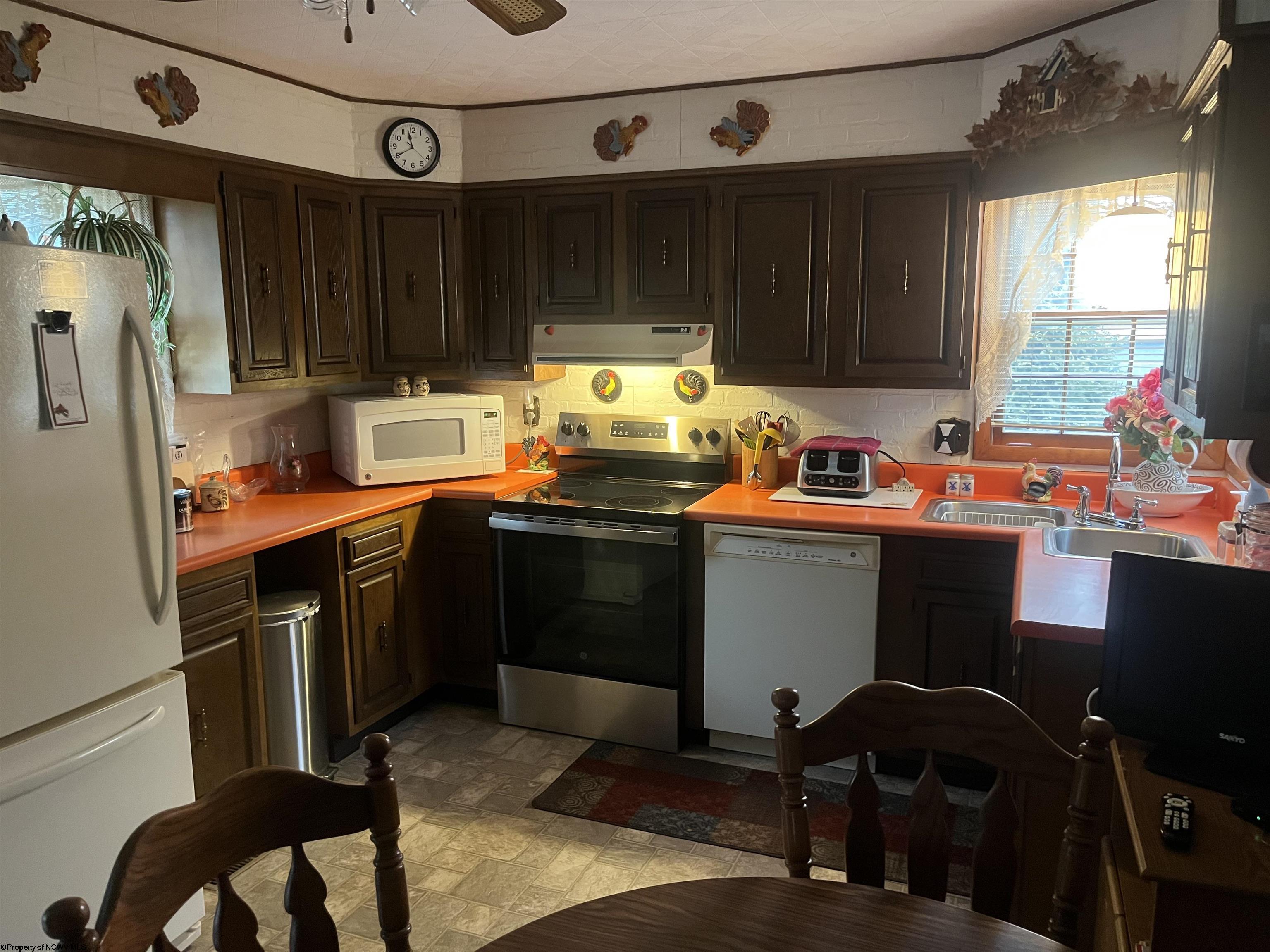 Gallery Image 27
