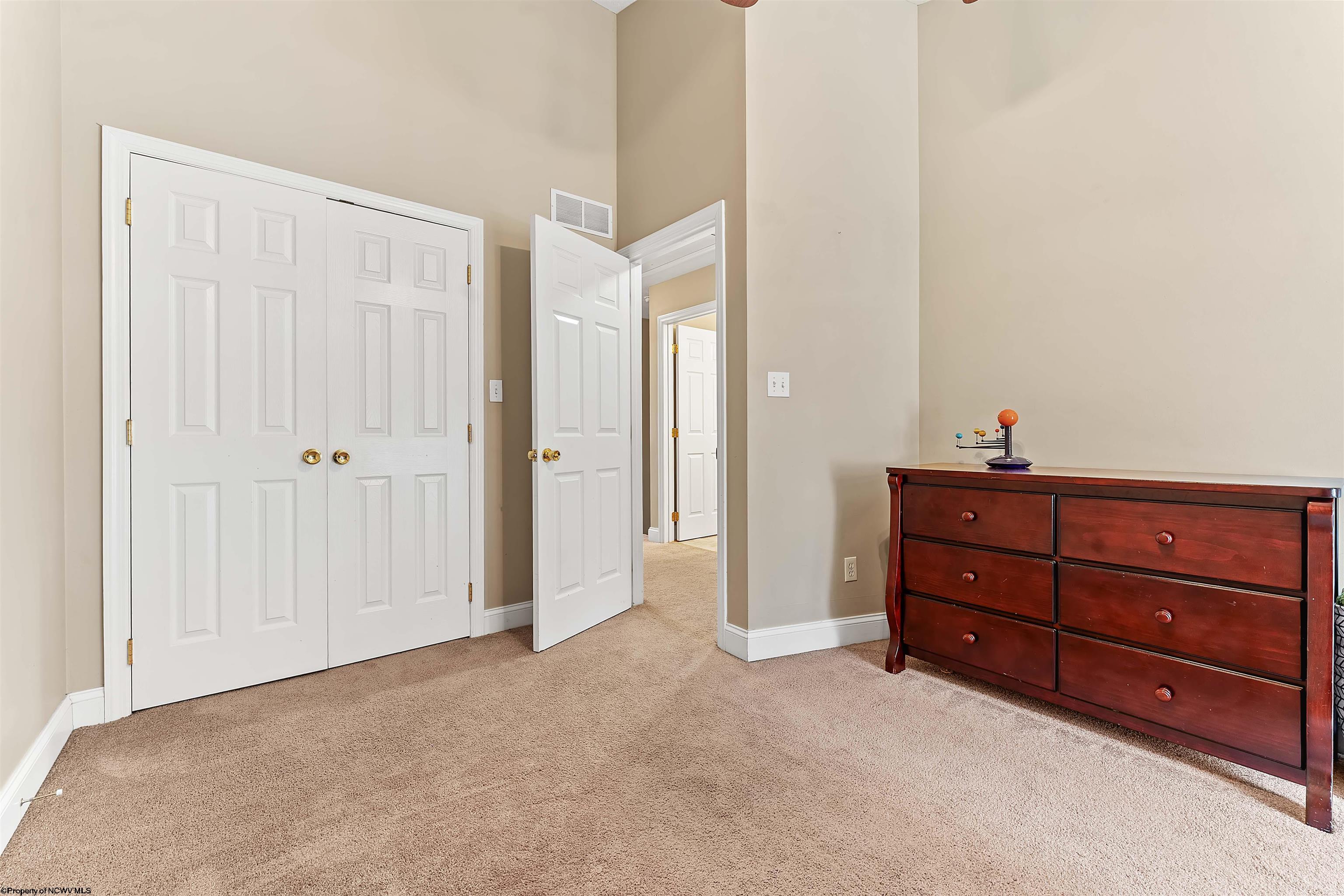 Gallery Image 33