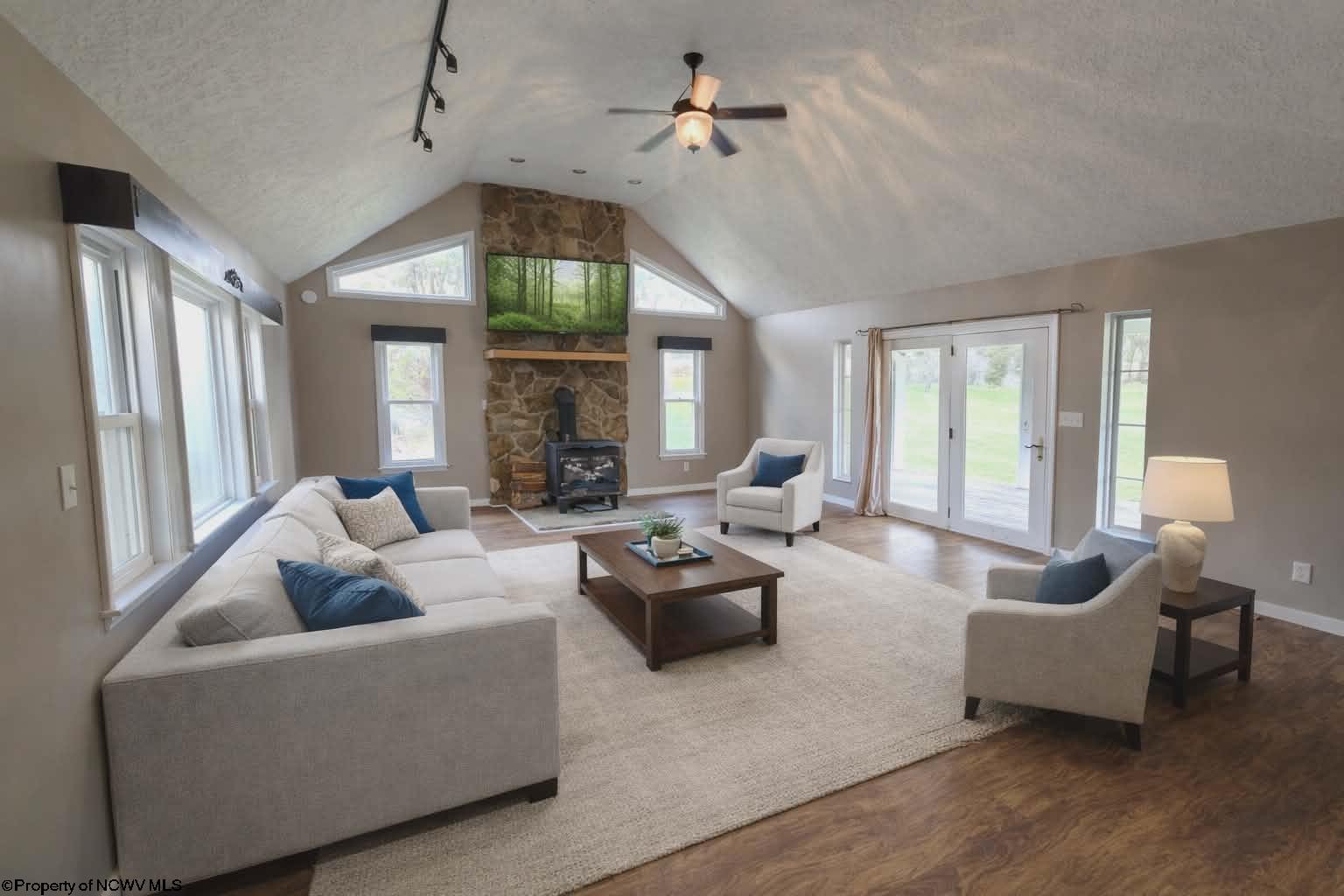 Gallery Image 18