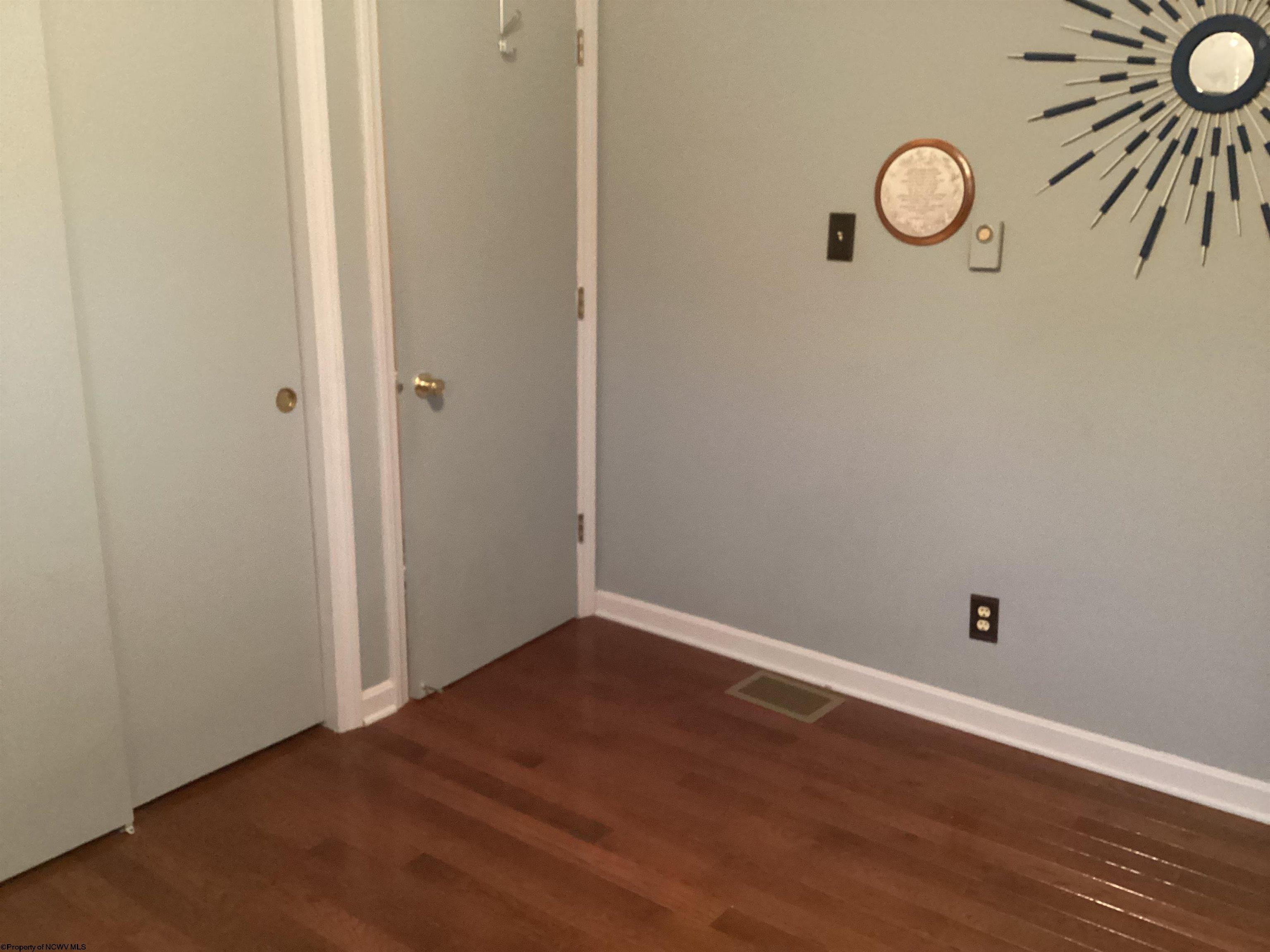 Gallery Image 17