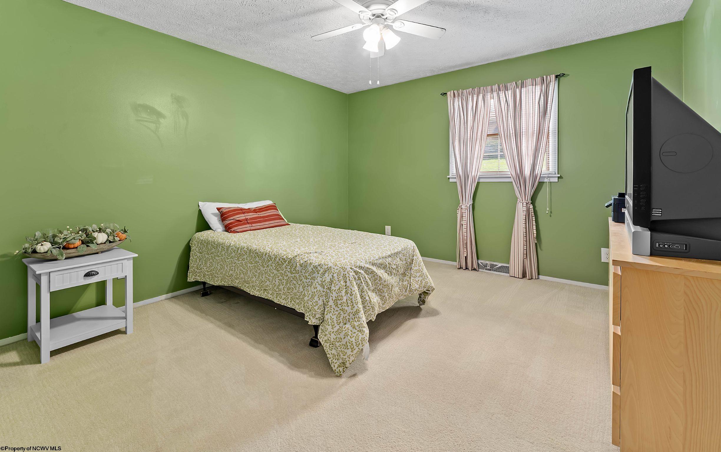 Gallery Image 18