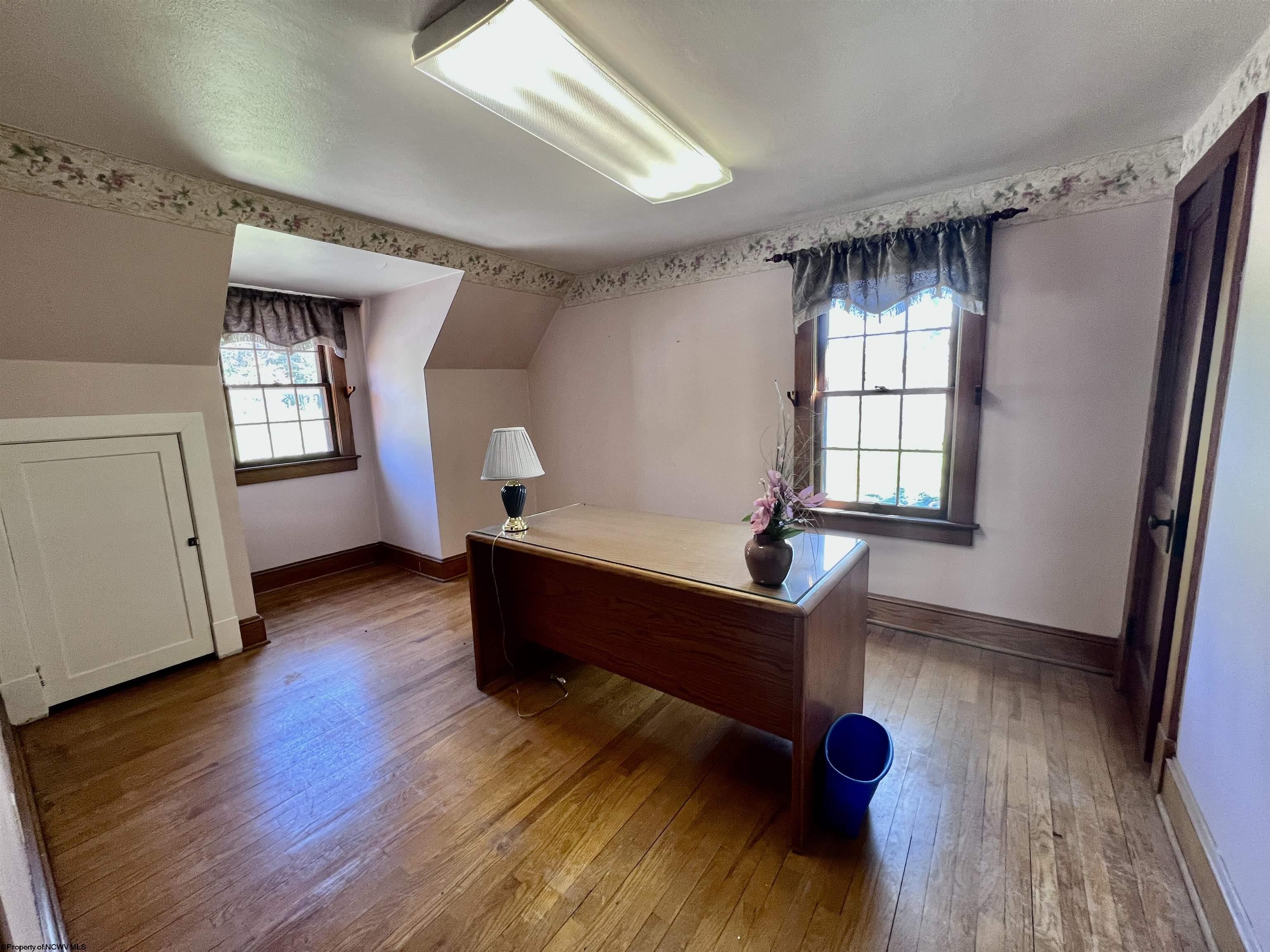 Gallery Image 18