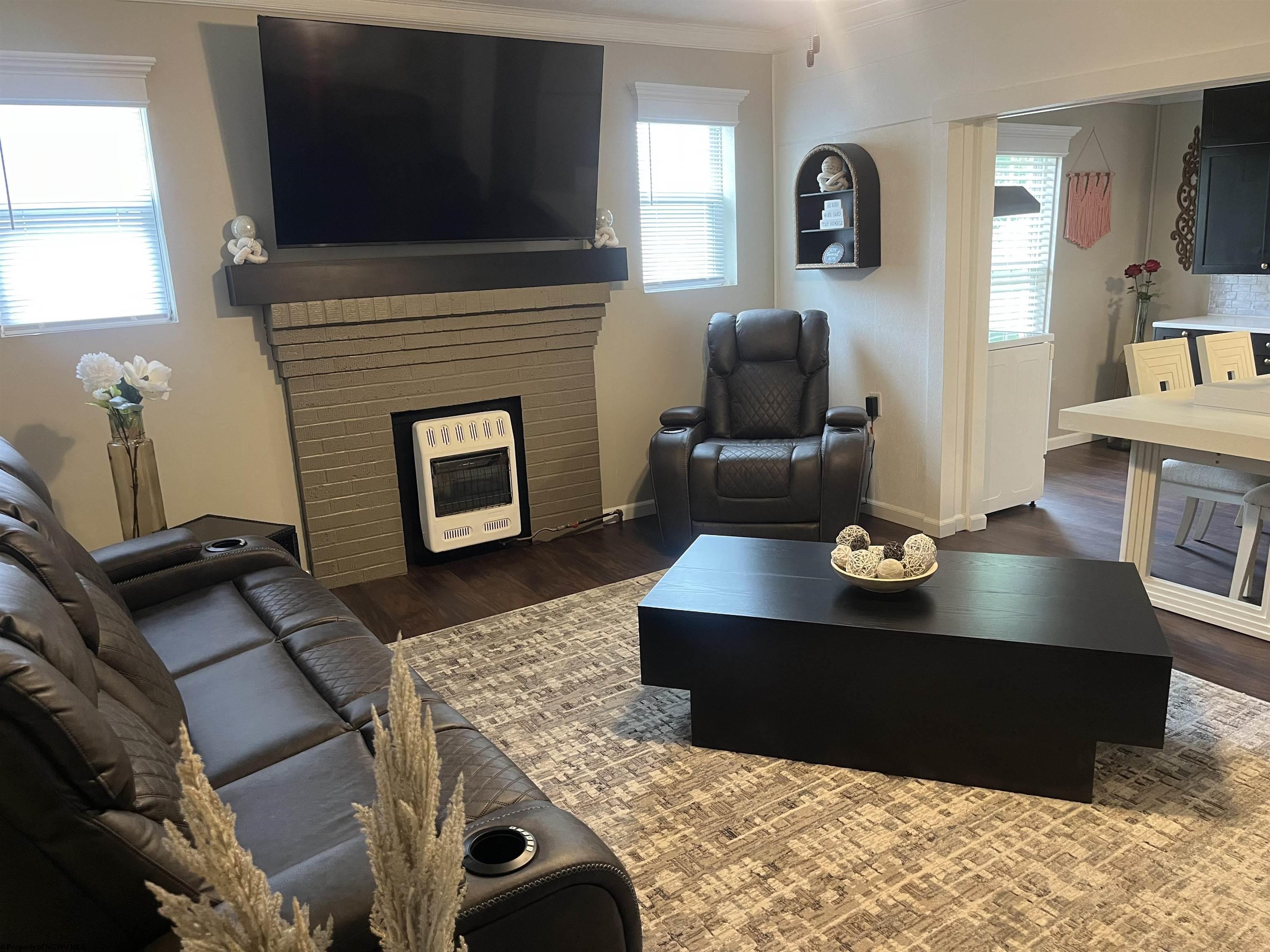 Gallery Image 13