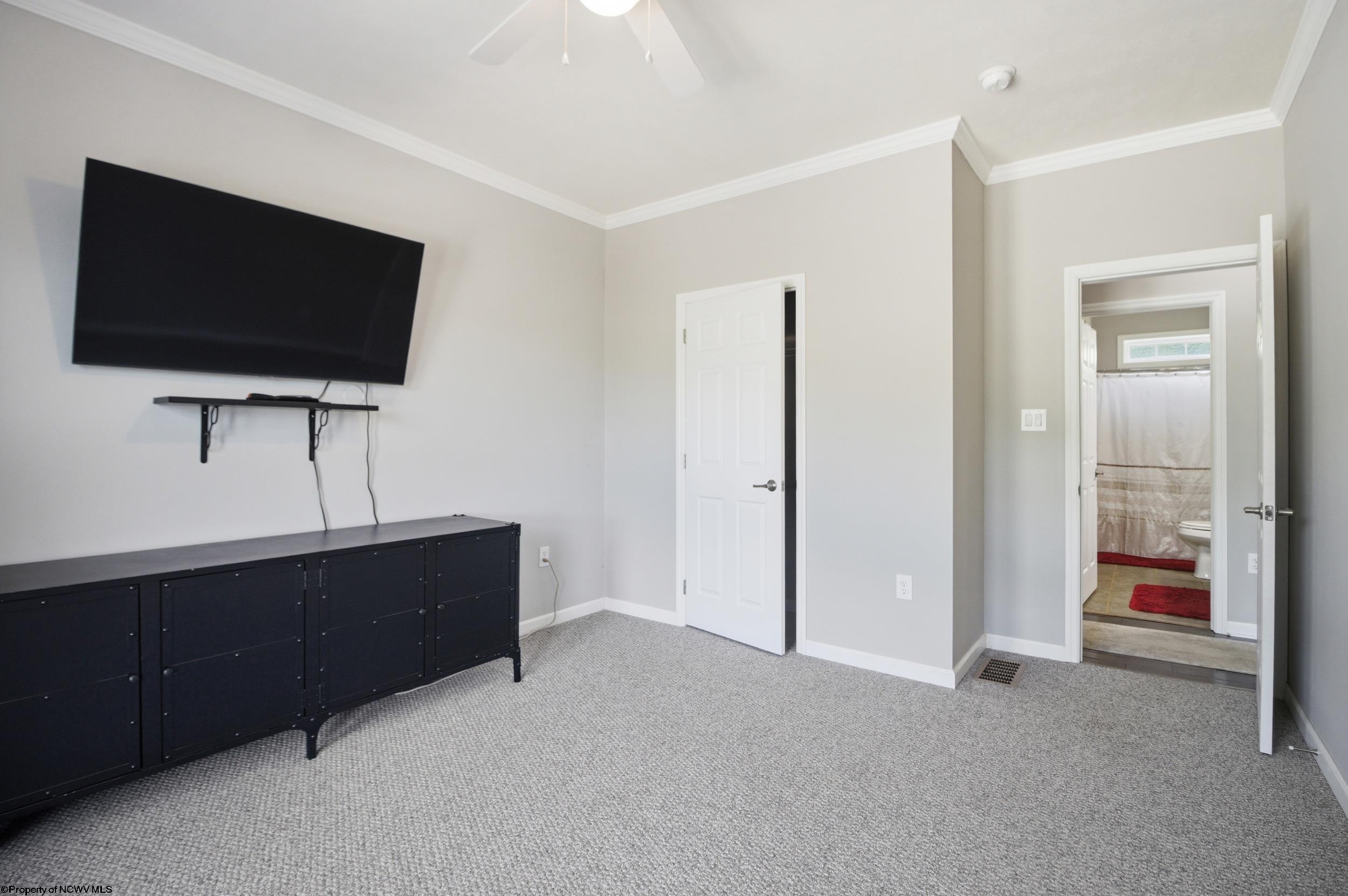 Gallery Image 18