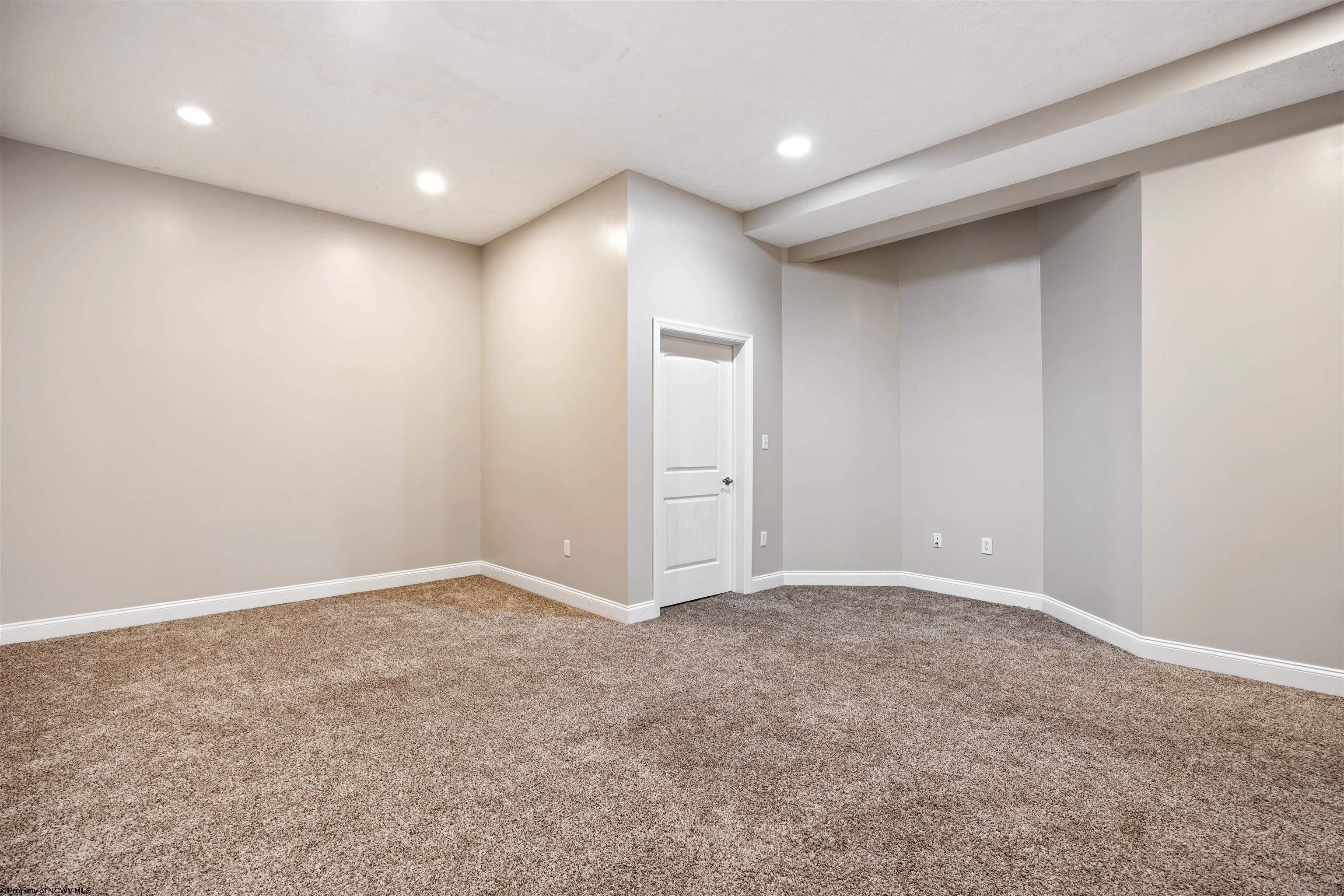 Gallery Image 33
