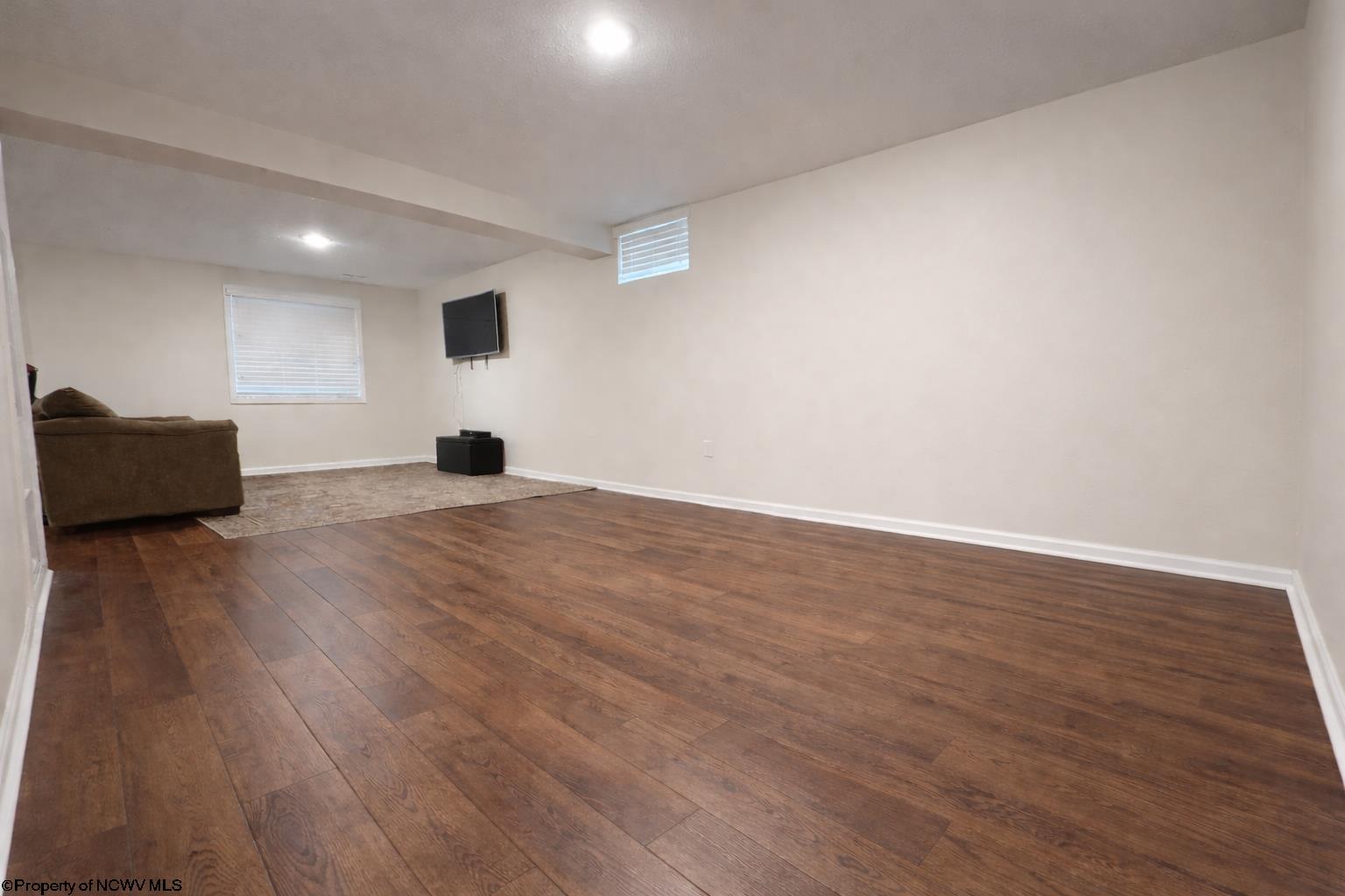 Gallery Image 21