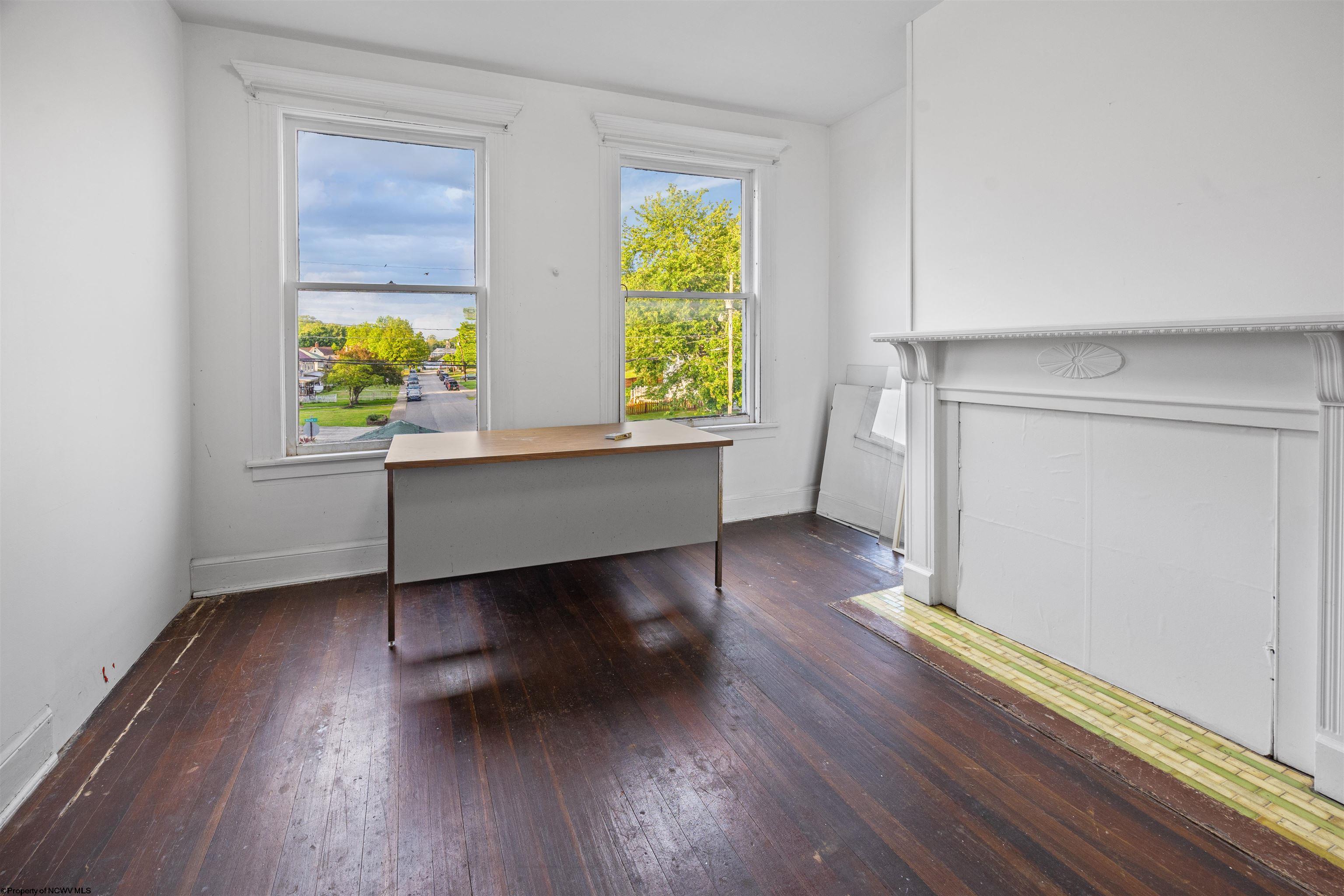 Gallery Image 15