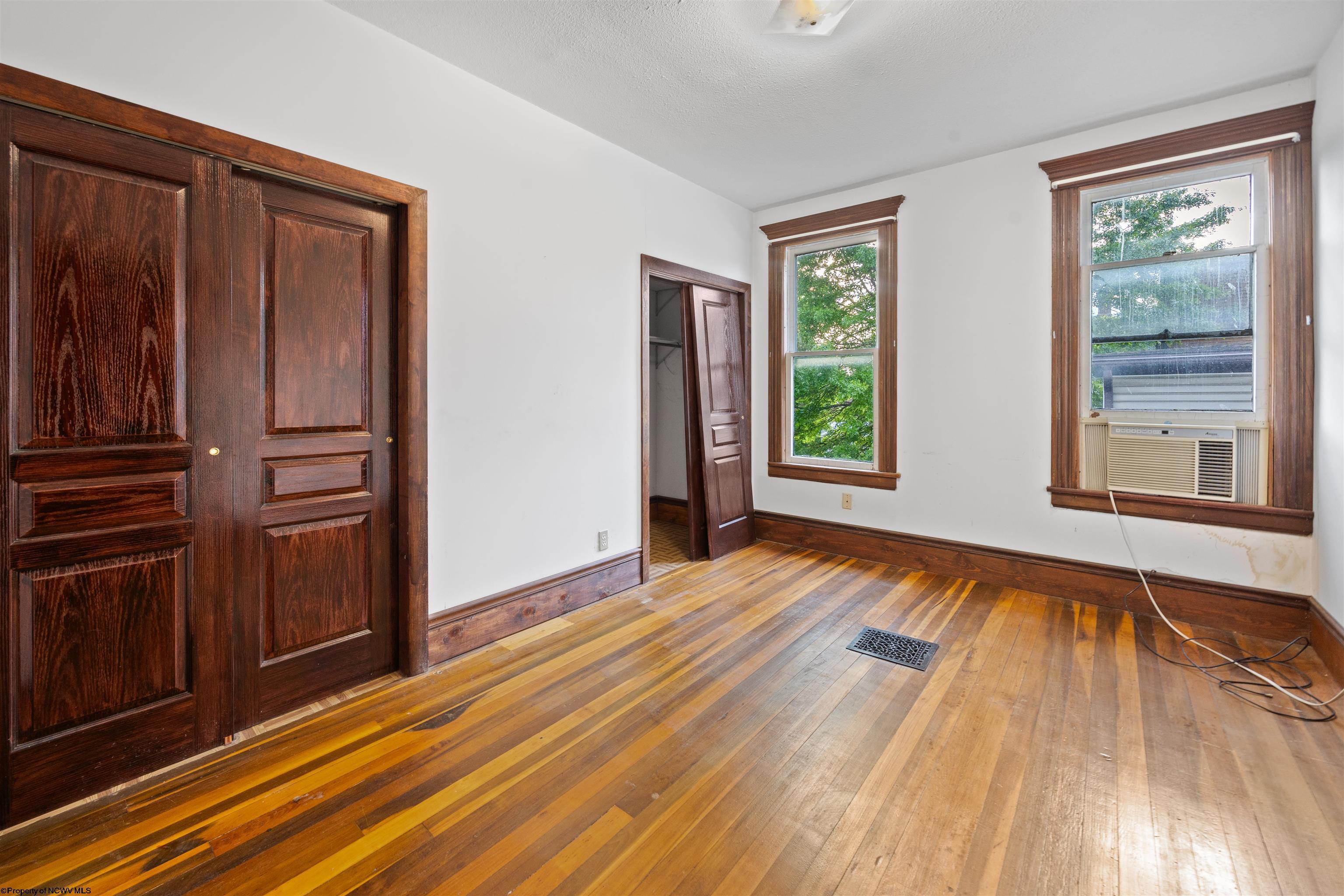 Gallery Image 19