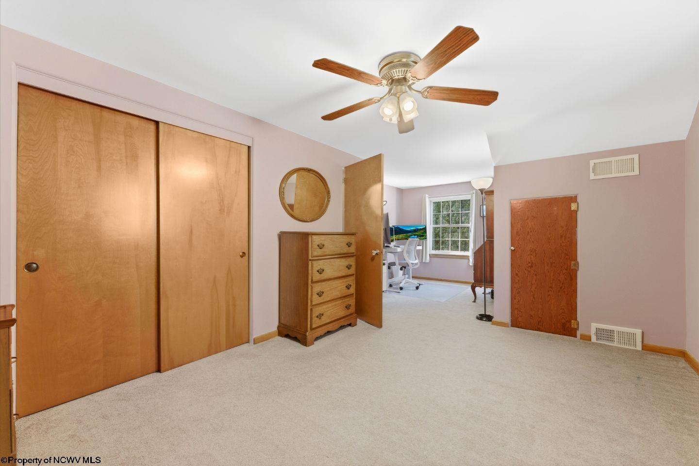 Gallery Image 18