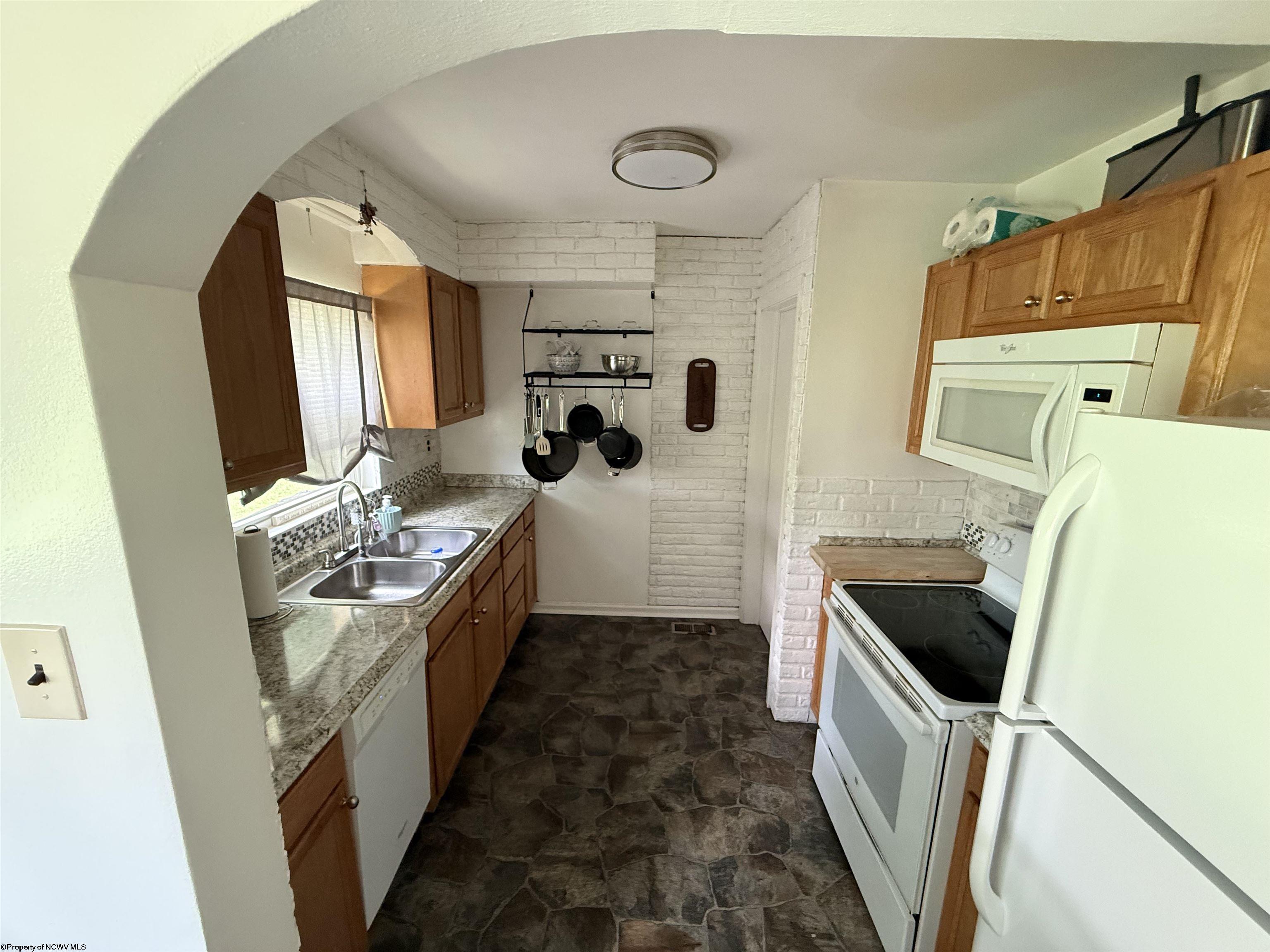 Gallery Image 15