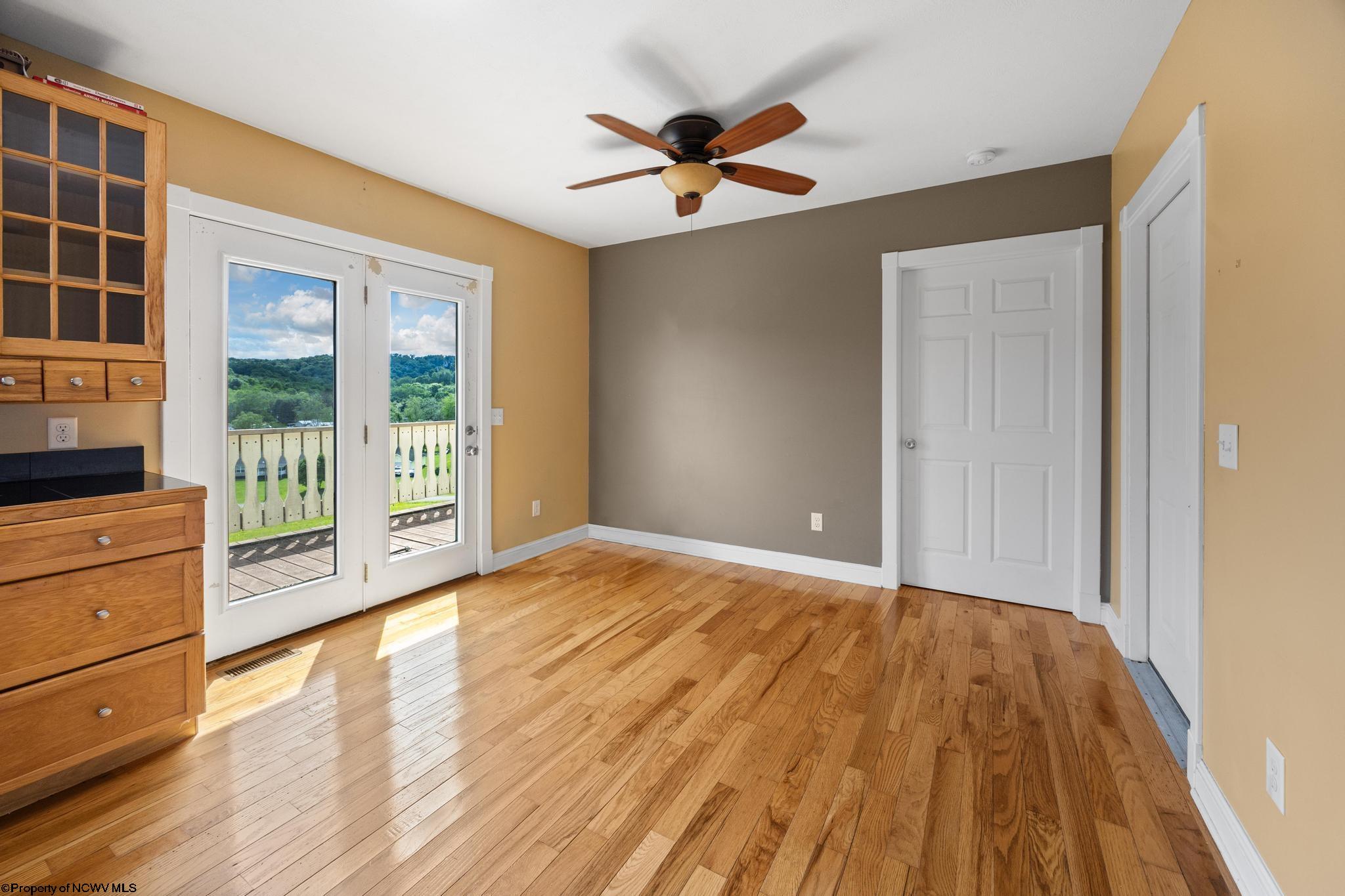 Gallery Image 18