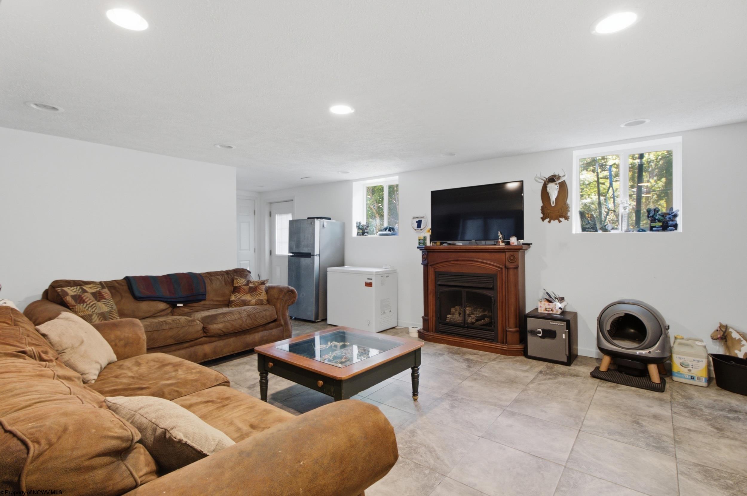 Gallery Image 15