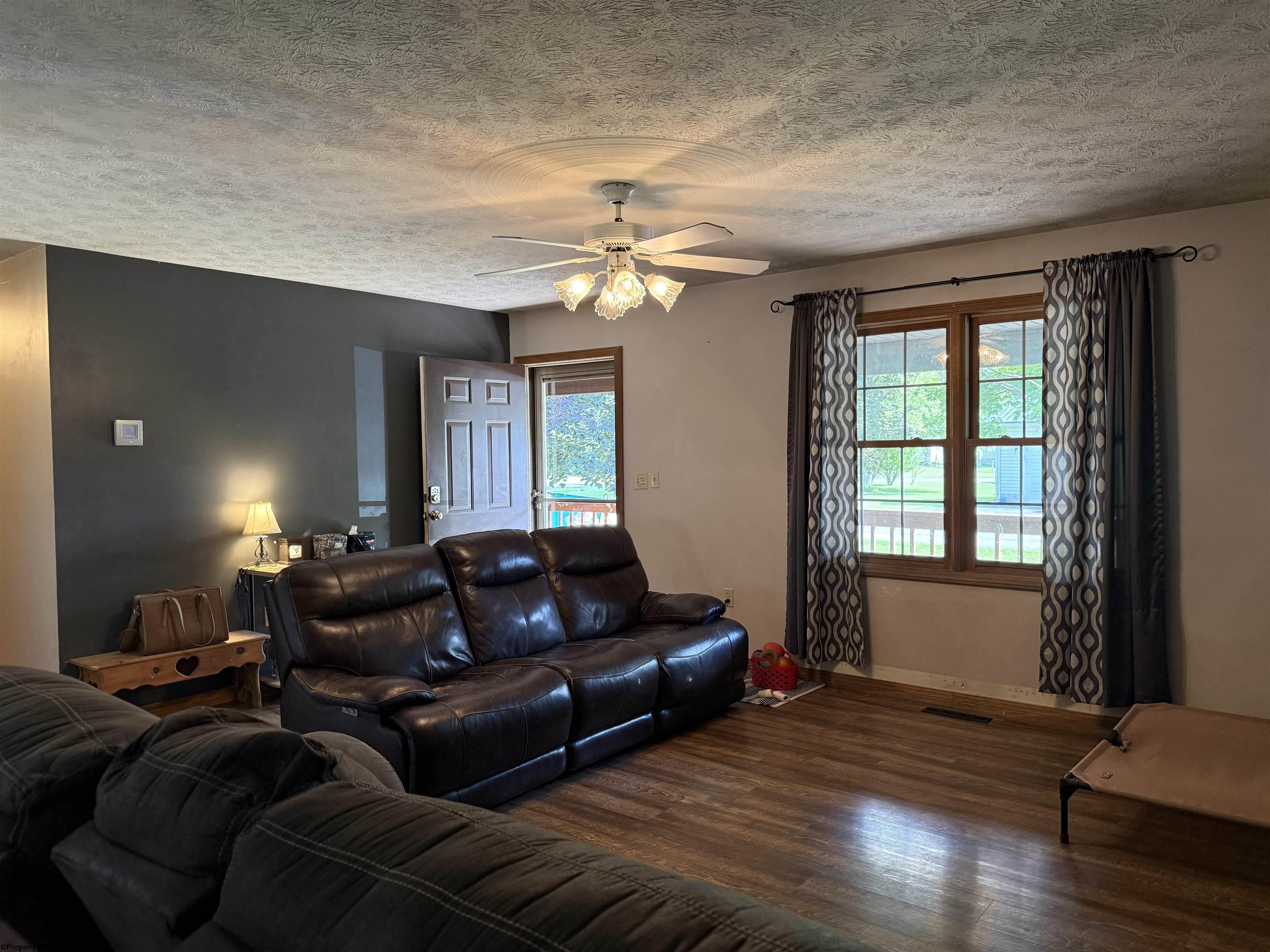 Gallery Image 19