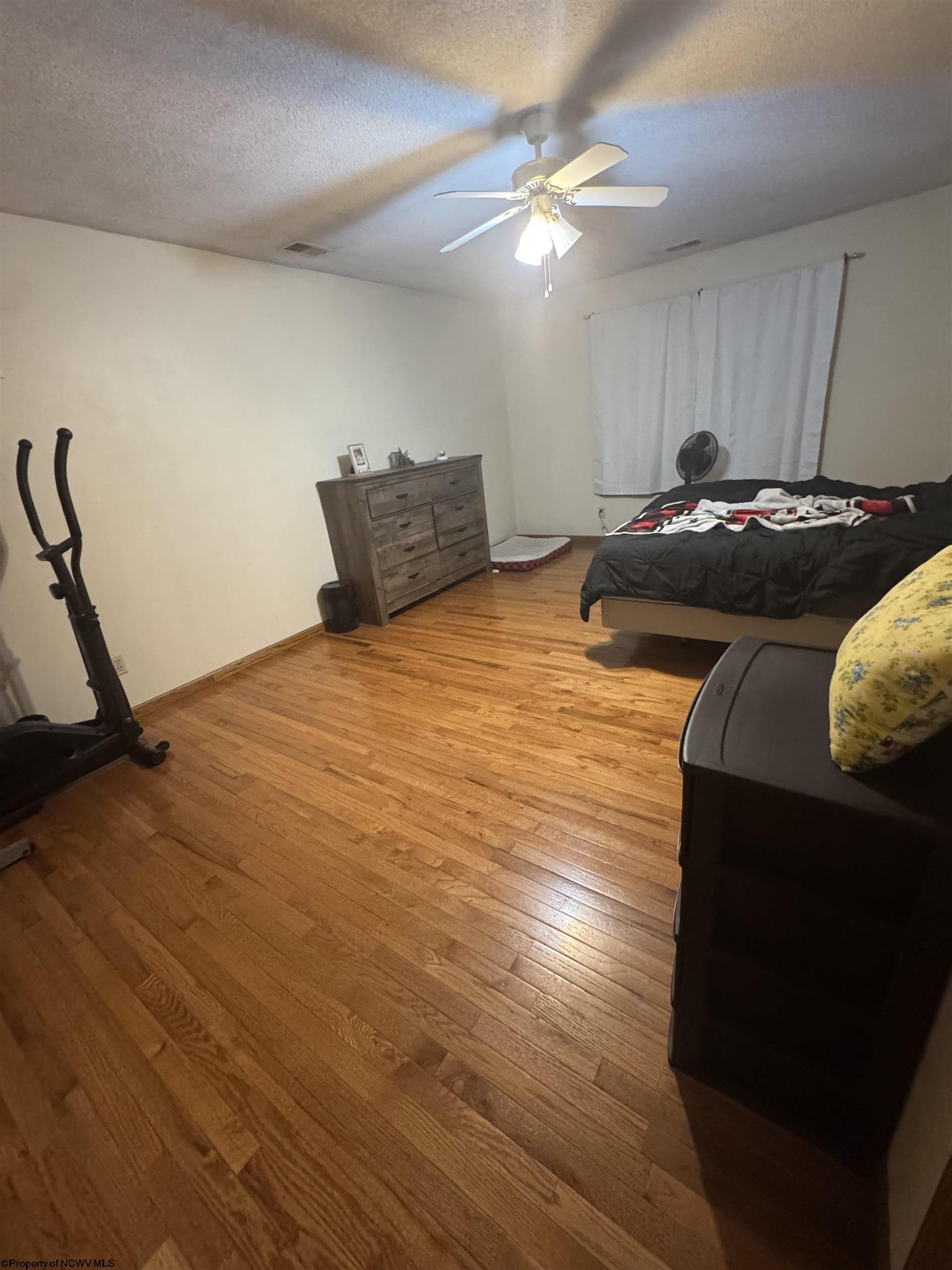 Gallery Image 32