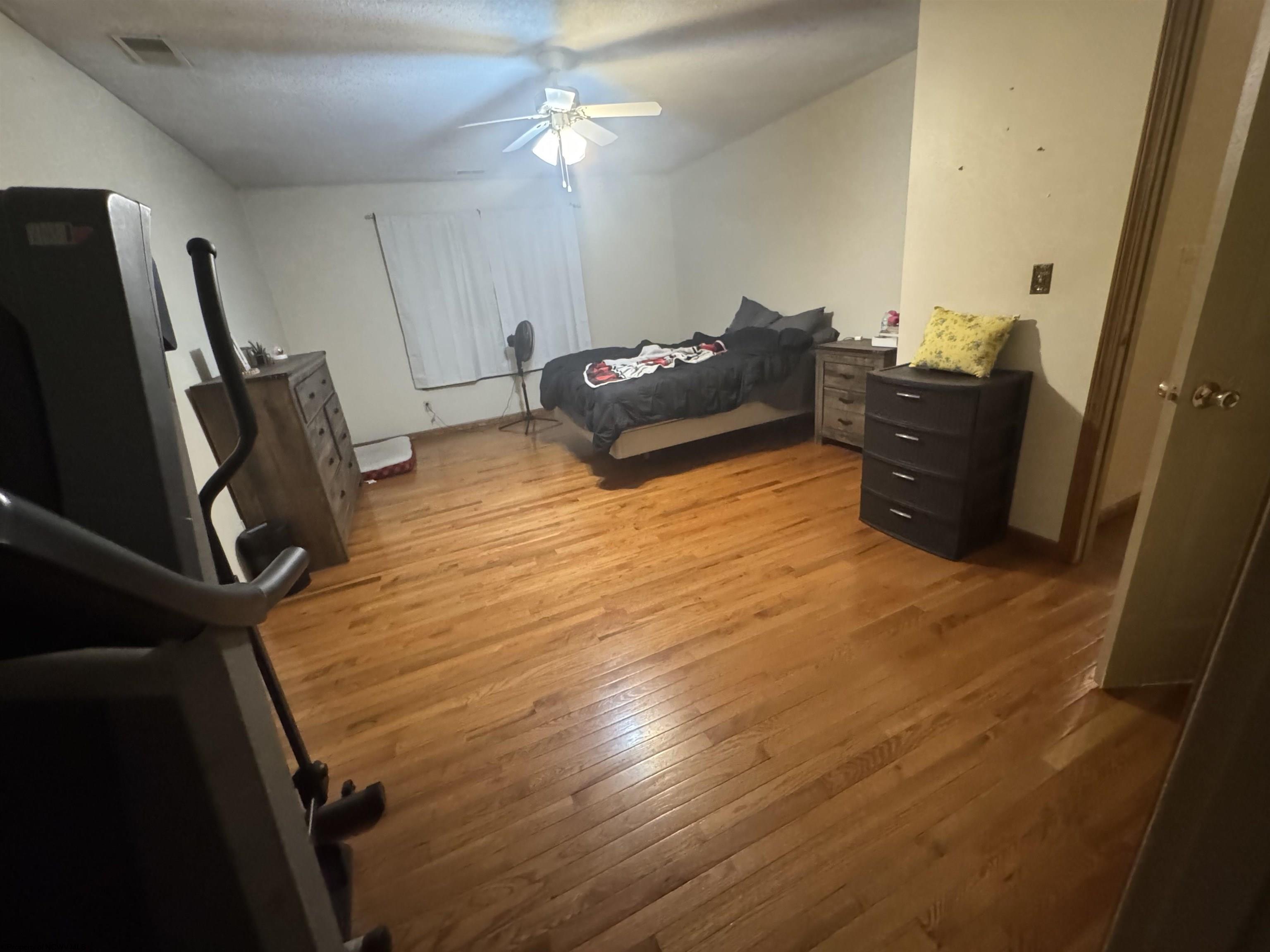 Gallery Image 33