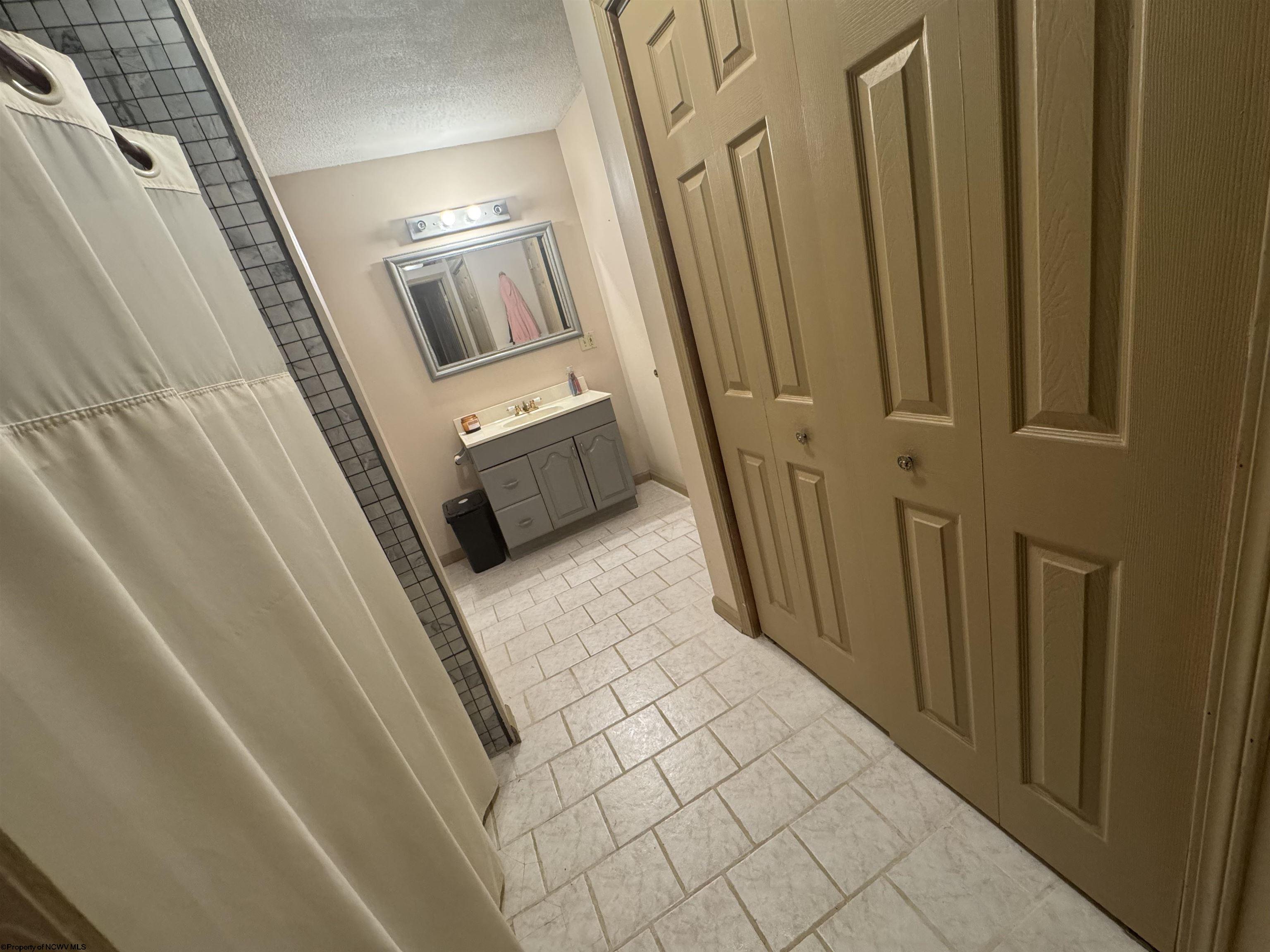 Gallery Image 37