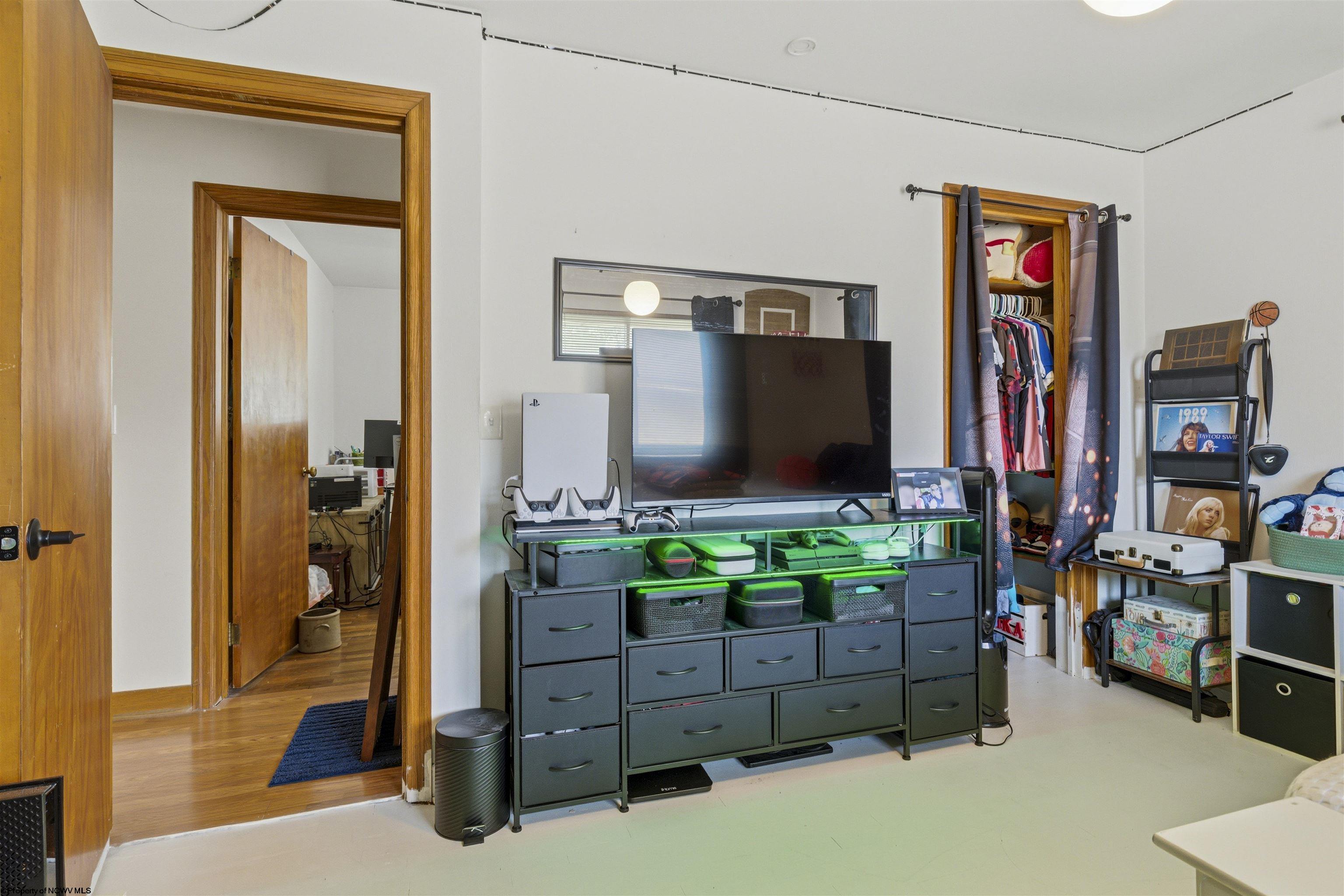 Gallery Image 18