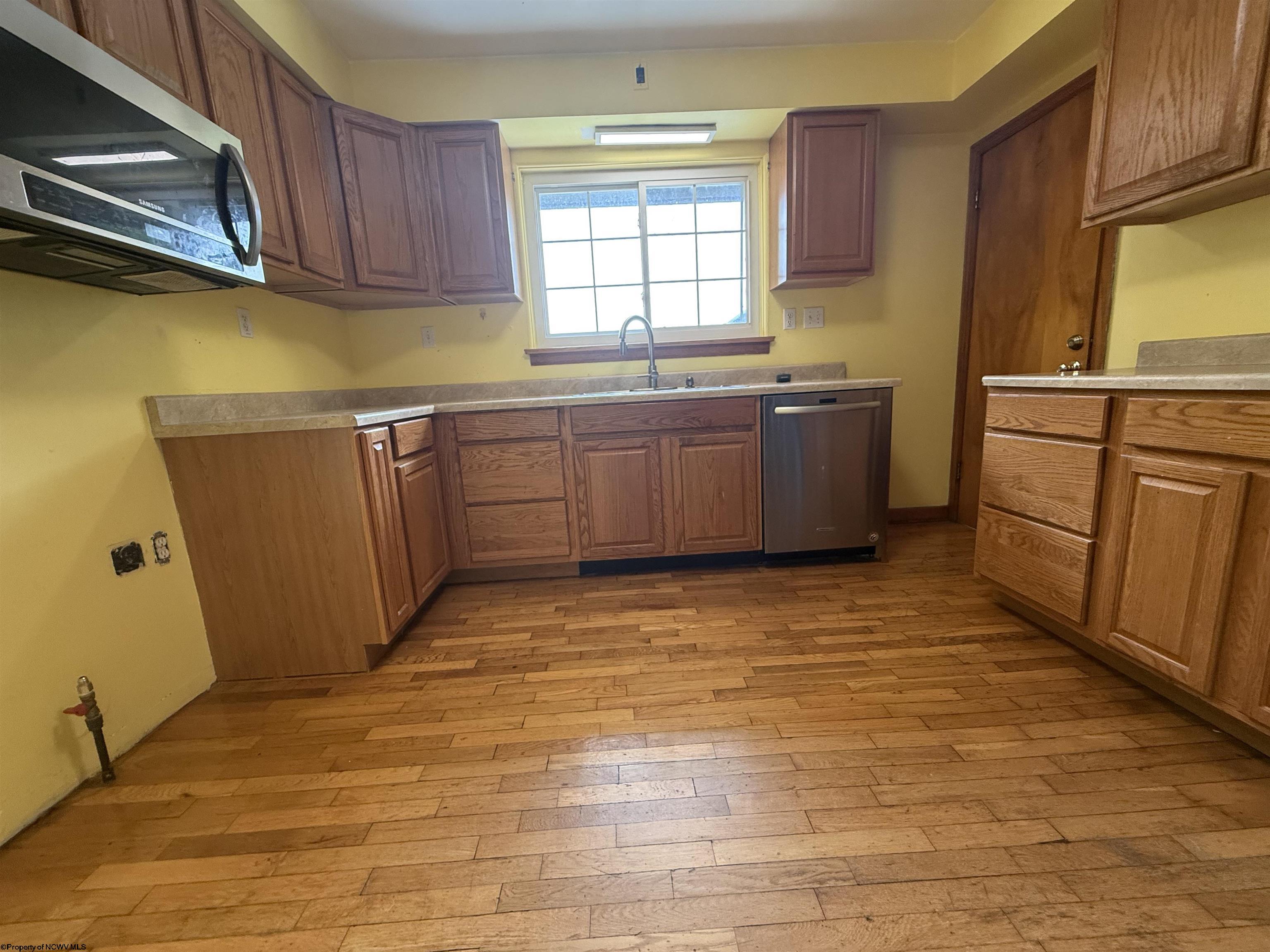 Gallery Image 16