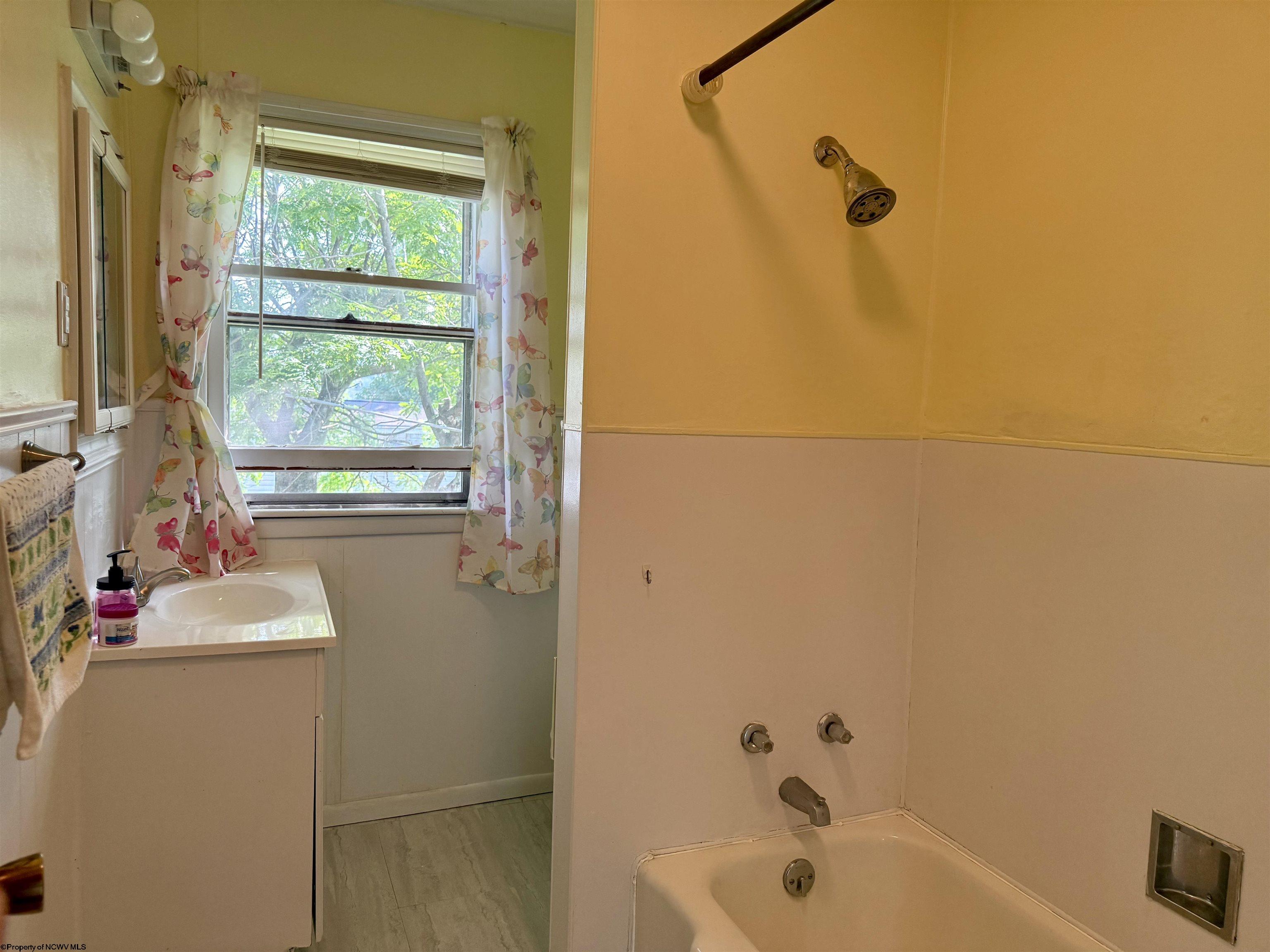 Gallery Image 18