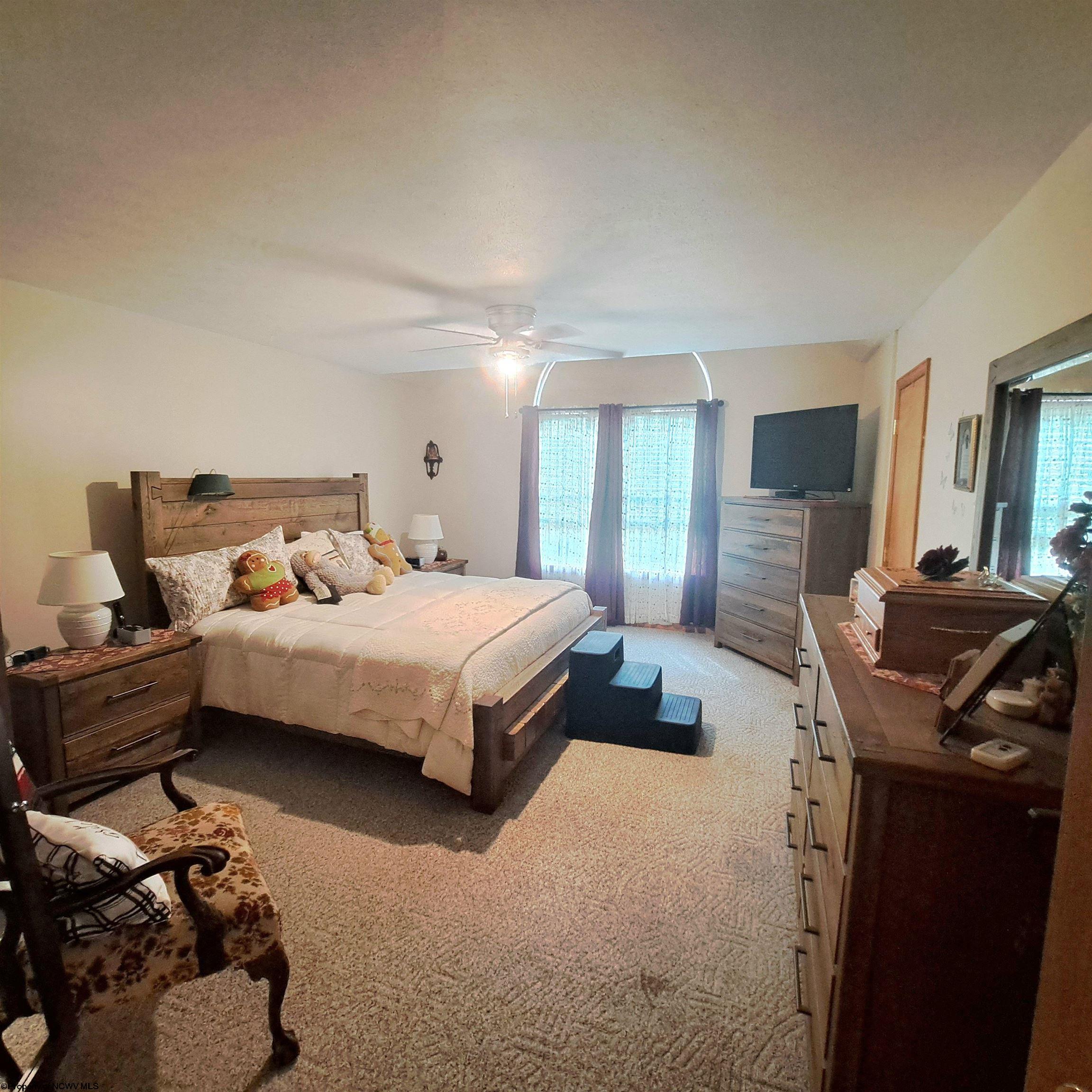 Gallery Image 17