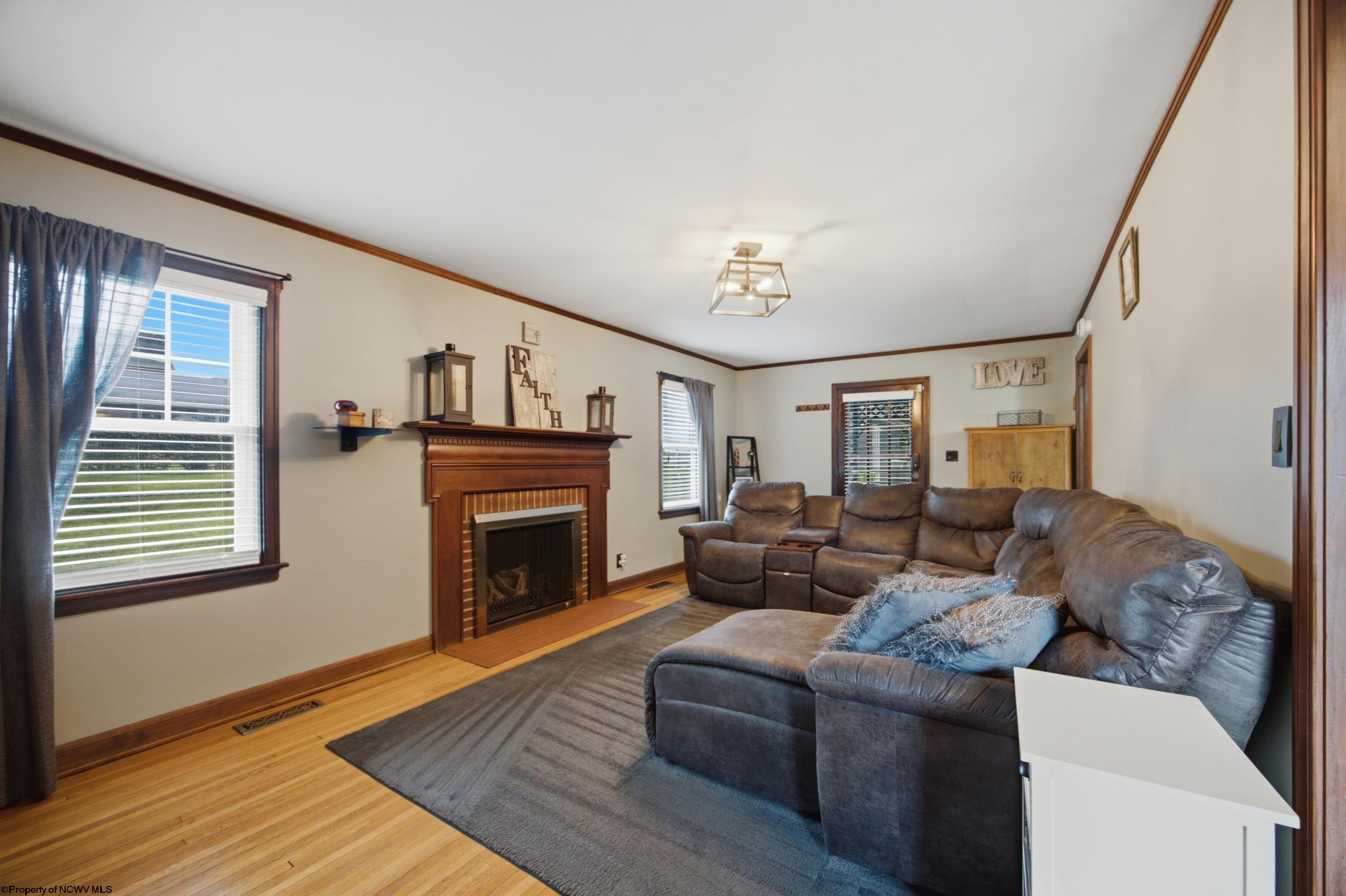 Gallery Image 6