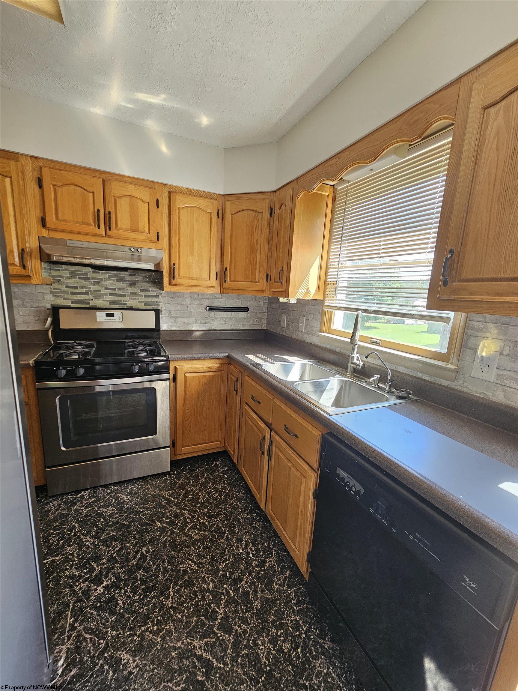 Gallery Image 17