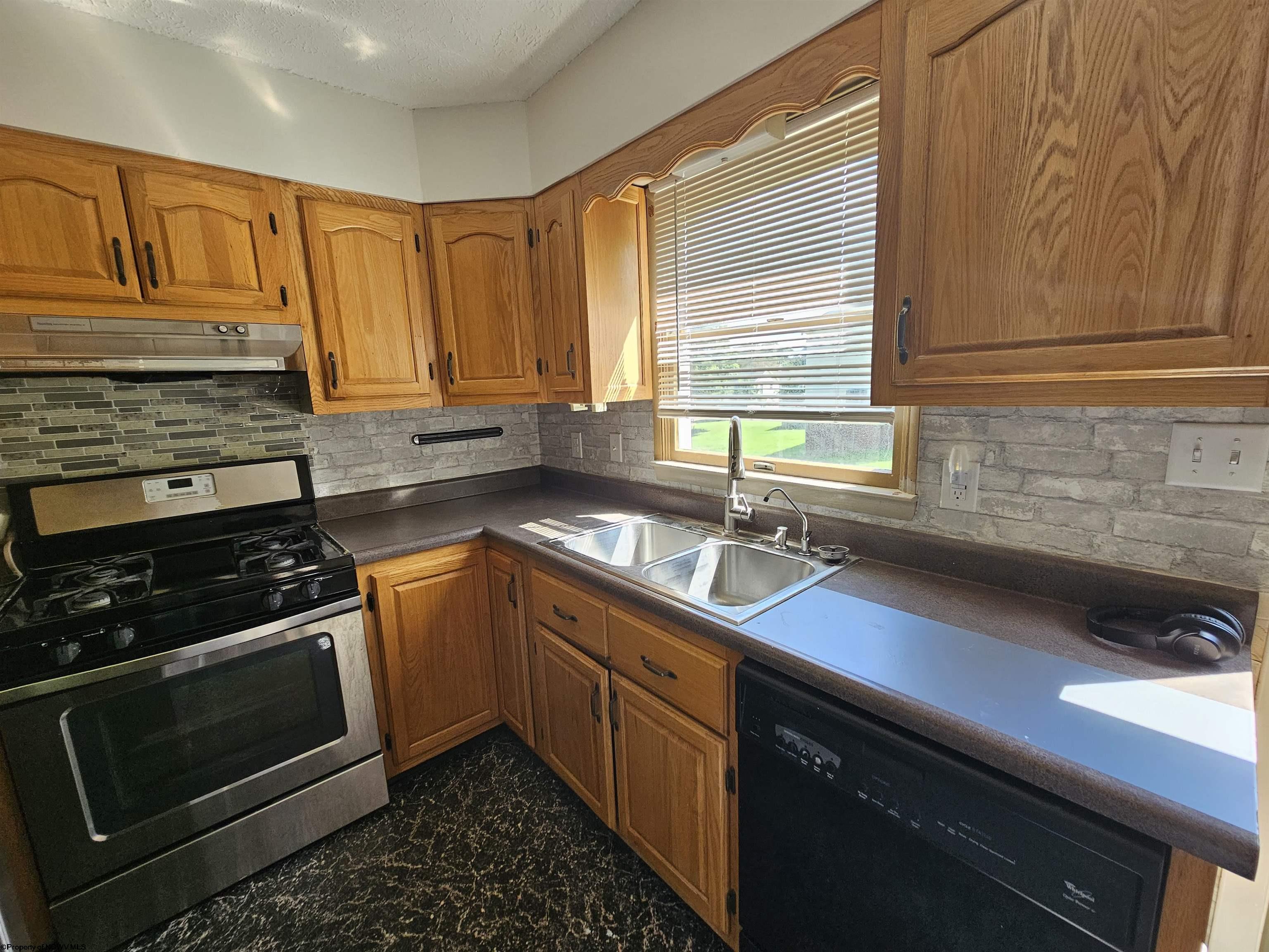 Gallery Image 18