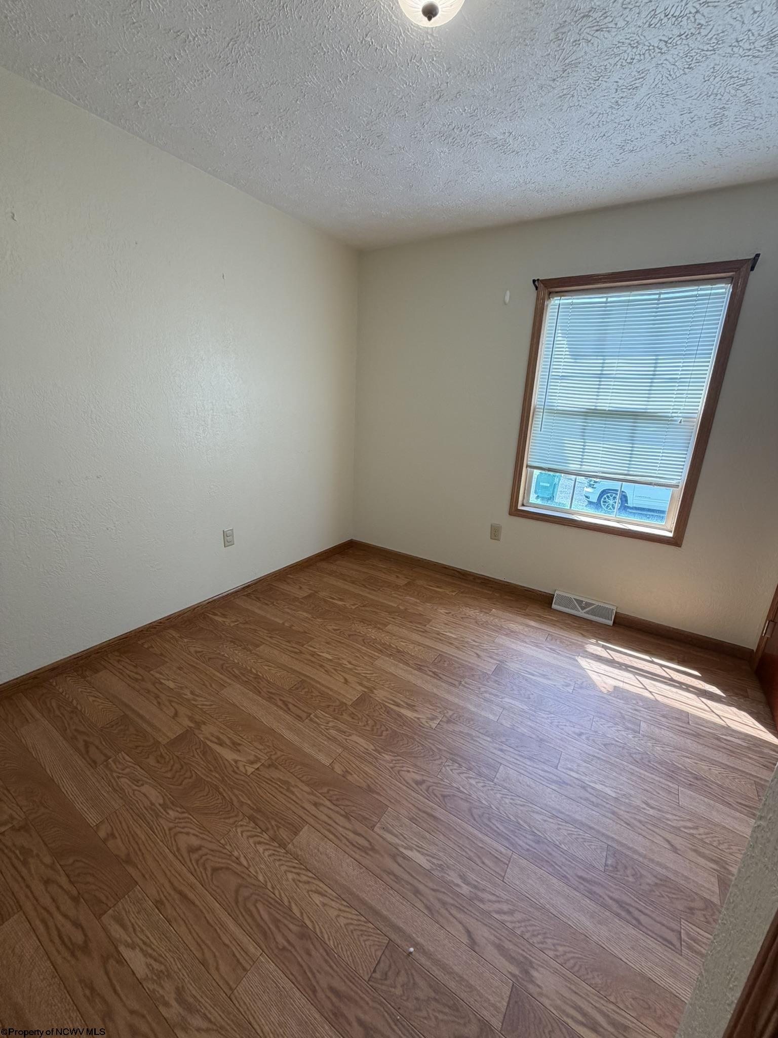 Gallery Image 34