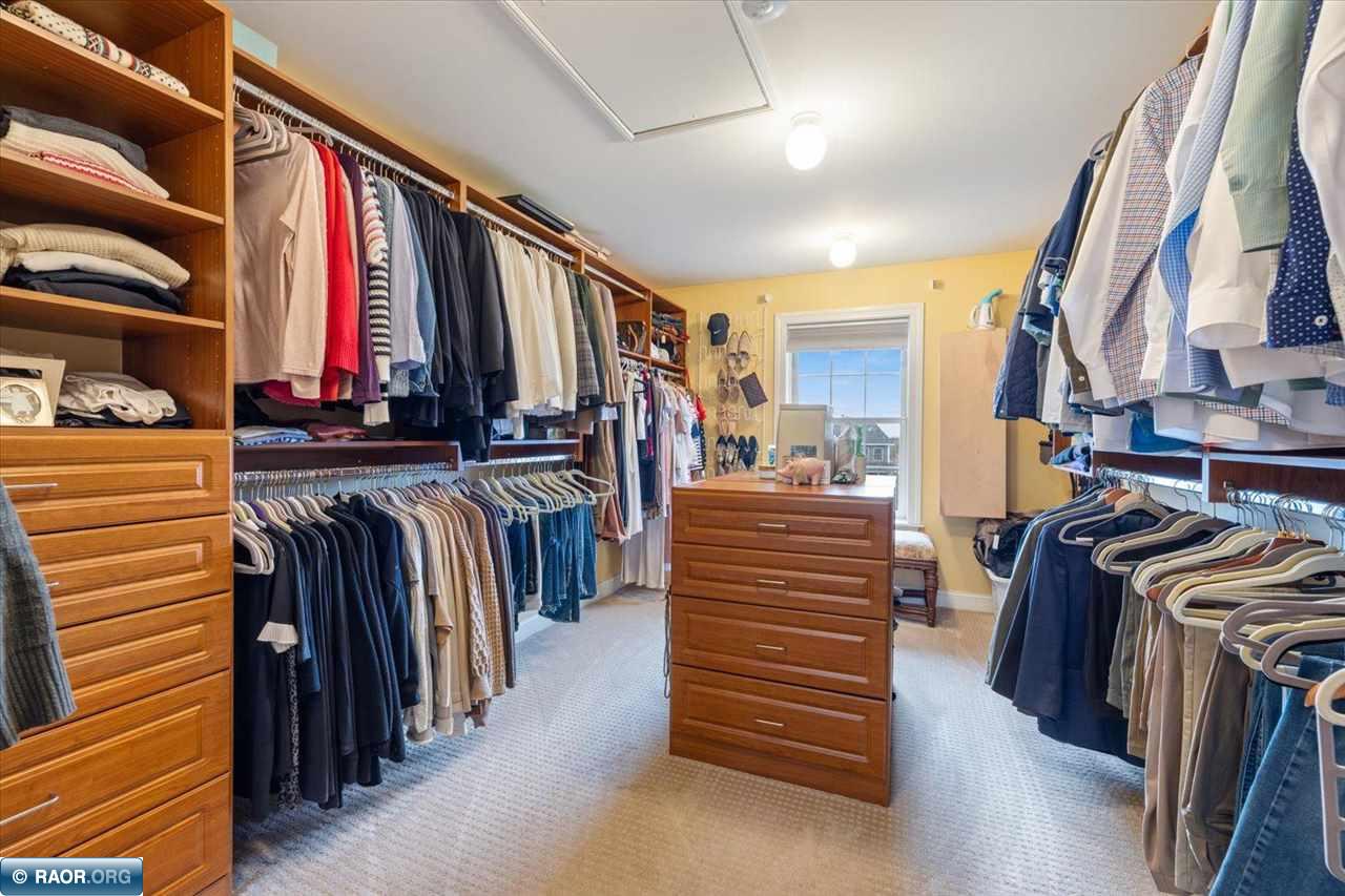 303 N Fairview Circle