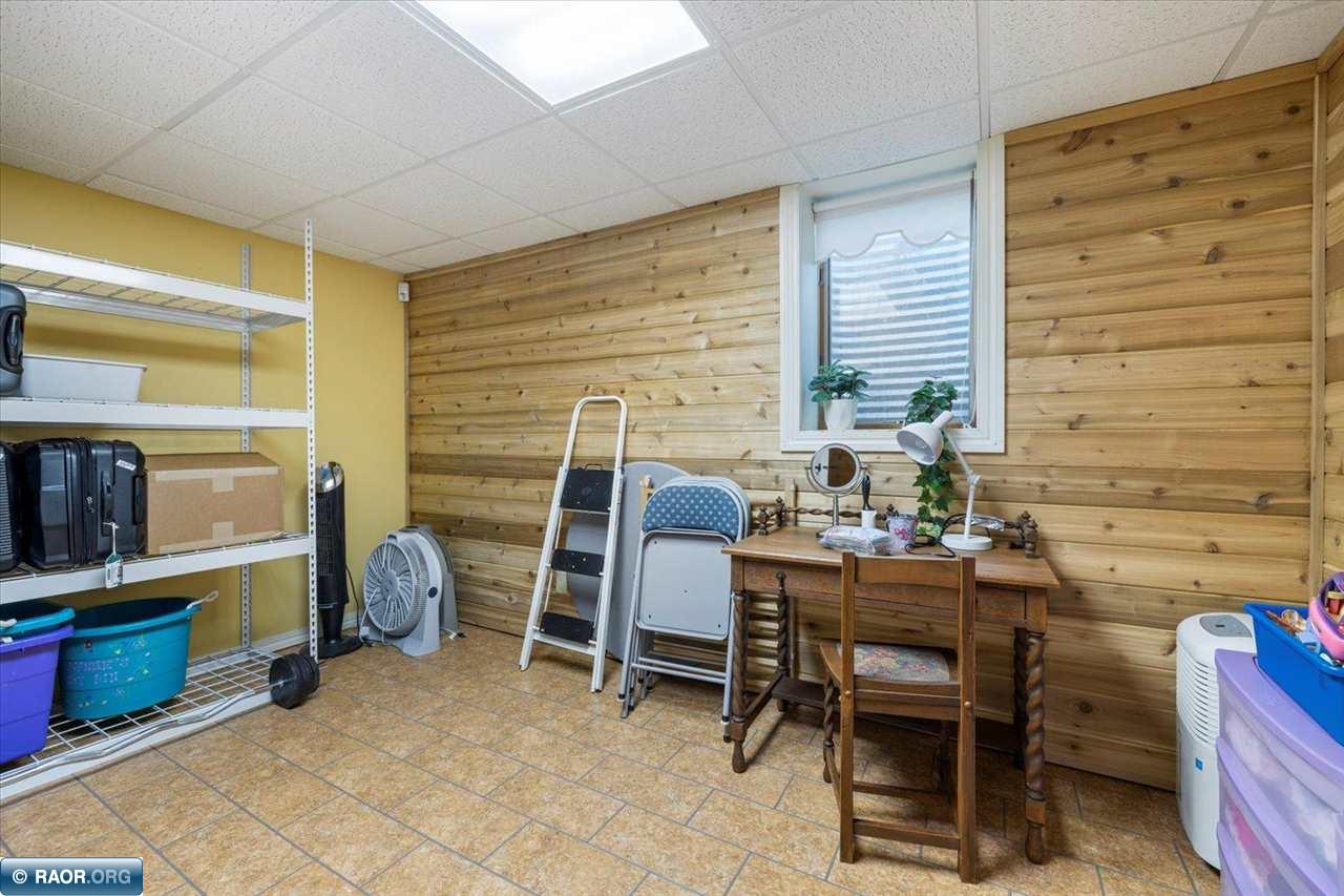 303 N Fairview Circle