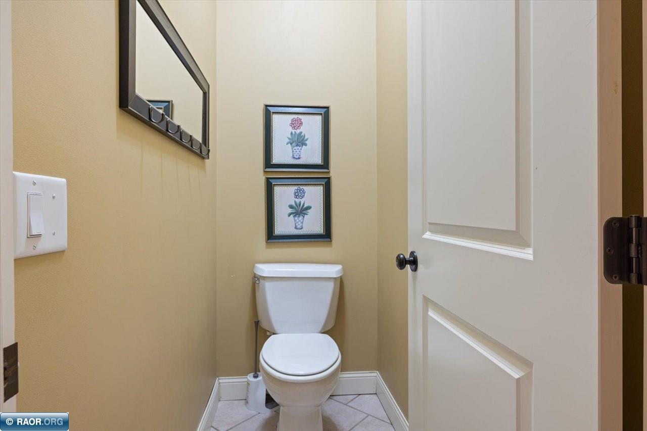 303 N Fairview Circle