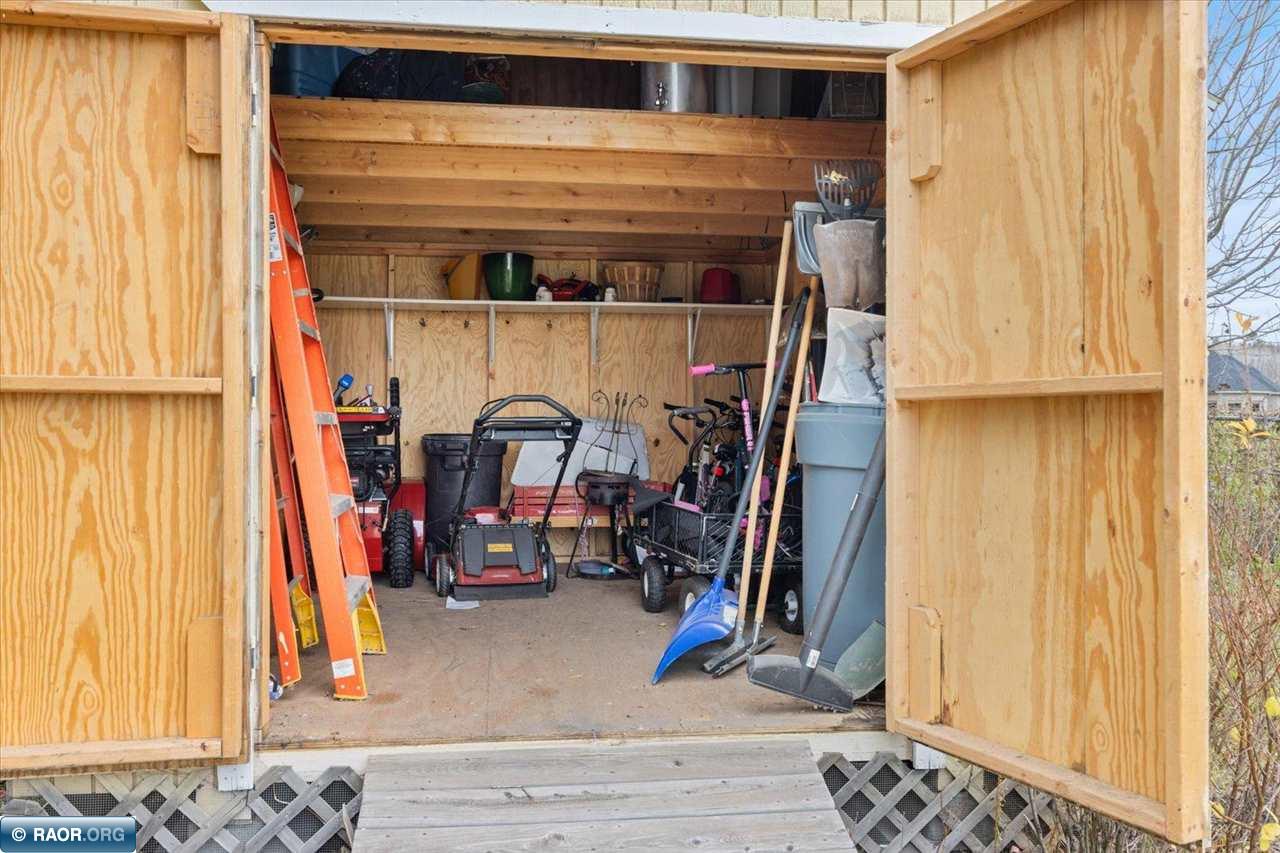 303 N Fairview Circle