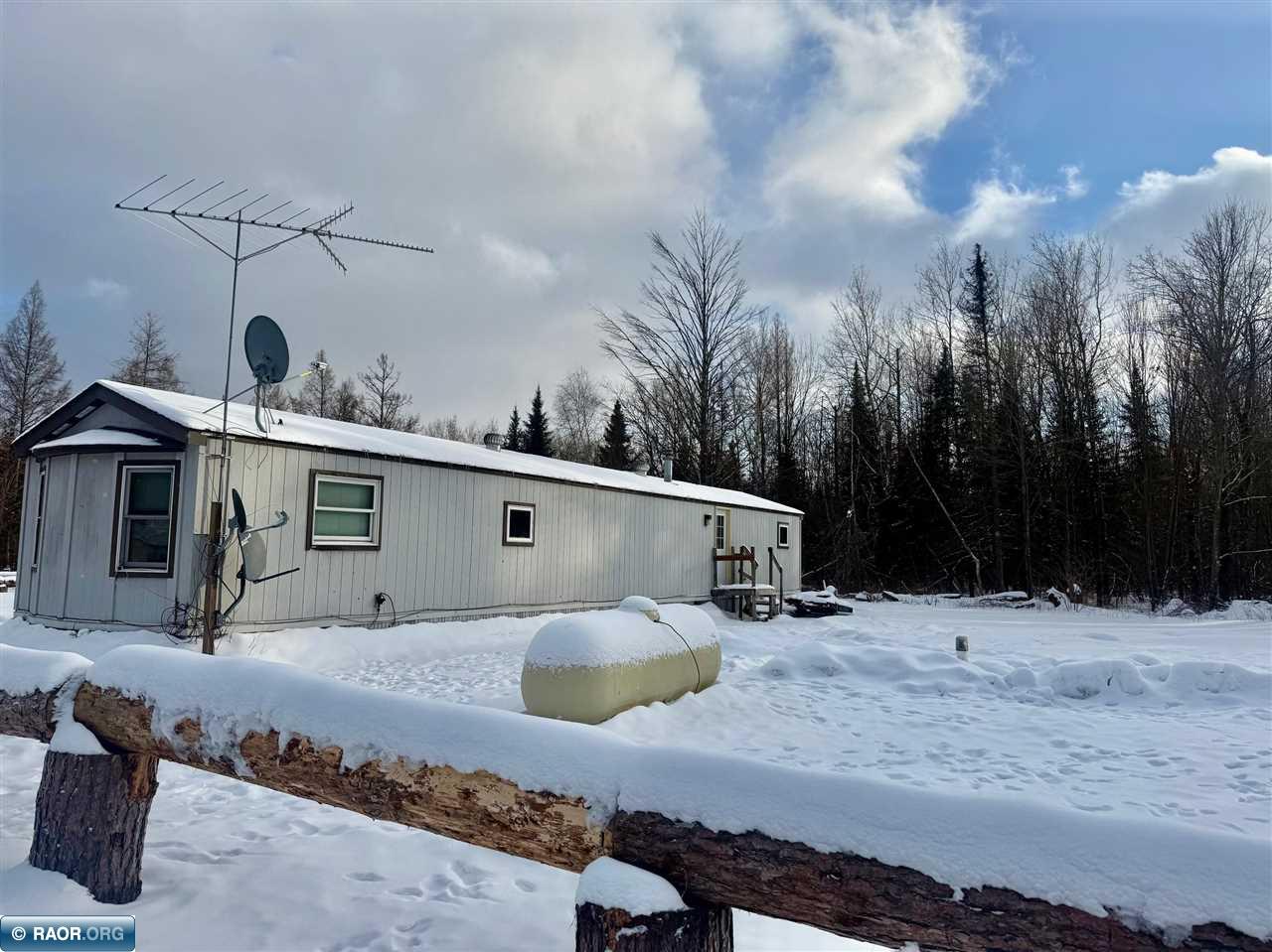 3031 S Leighton Rd, Hibbing, MN 55746 Listing Photo  3