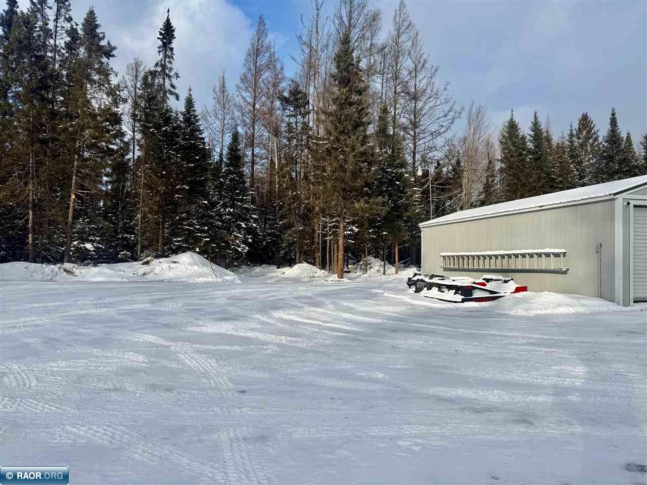 3031 S Leighton Rd, Hibbing, MN 55746 Listing Photo  6