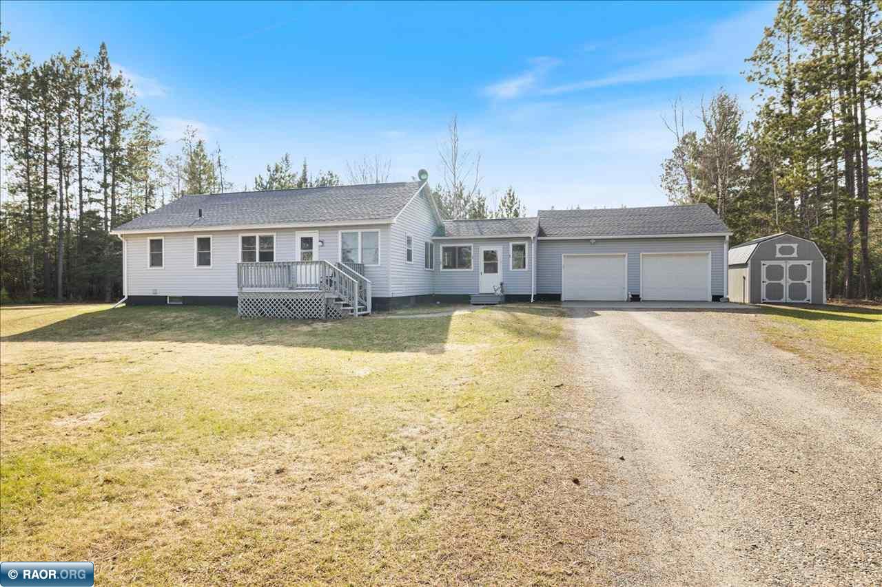 4858 Vermilion Trail