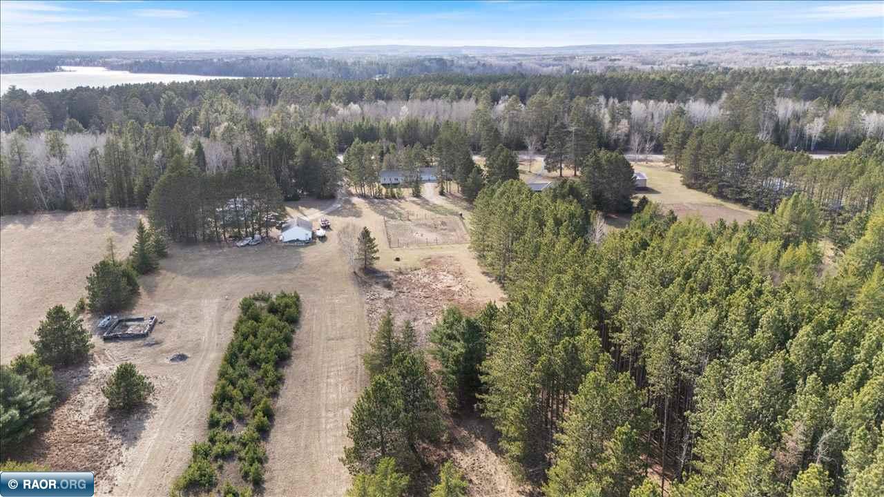 4858 Vermilion Trail