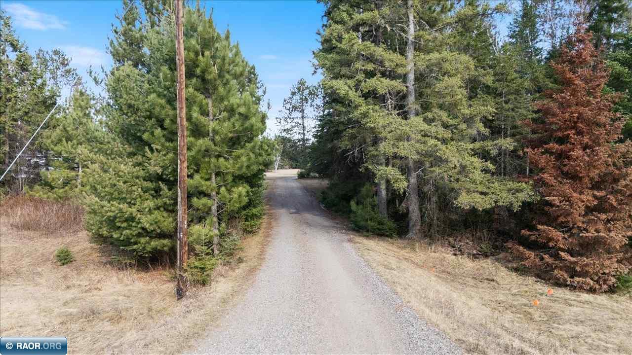 4858 Vermilion Trail