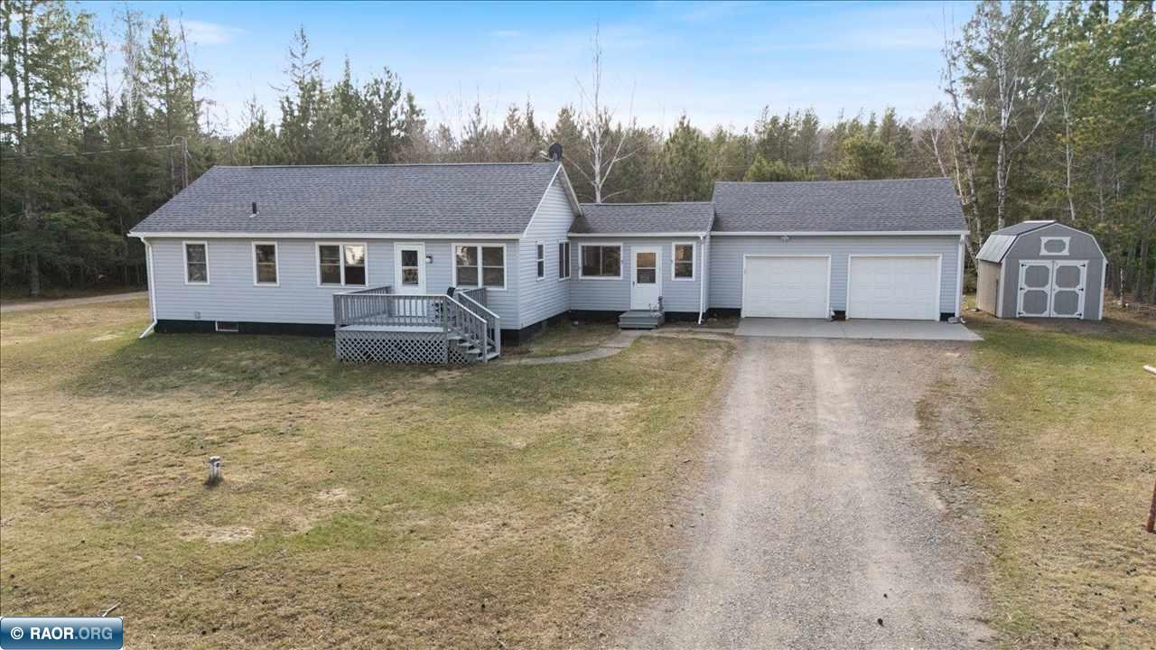 4858 Vermilion Trail