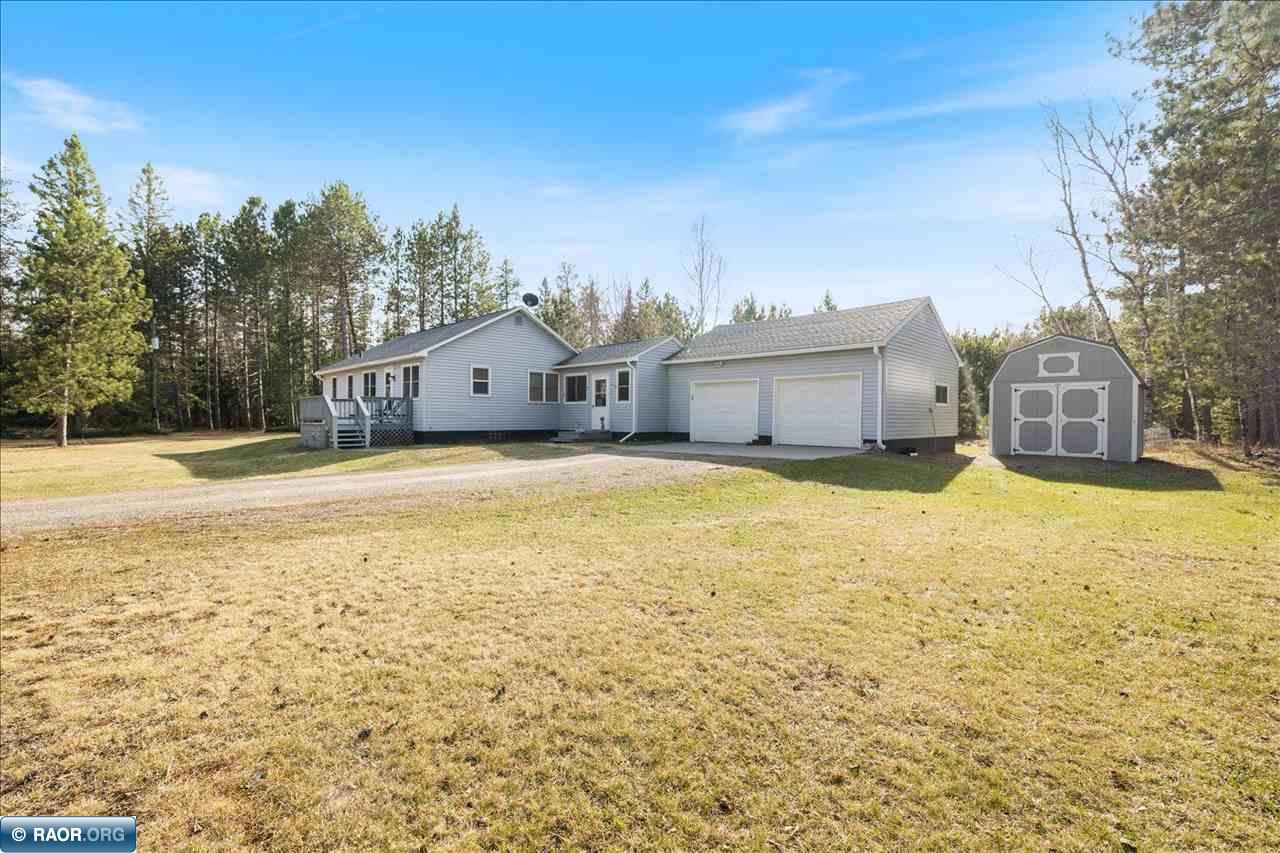 4858 Vermilion Trail